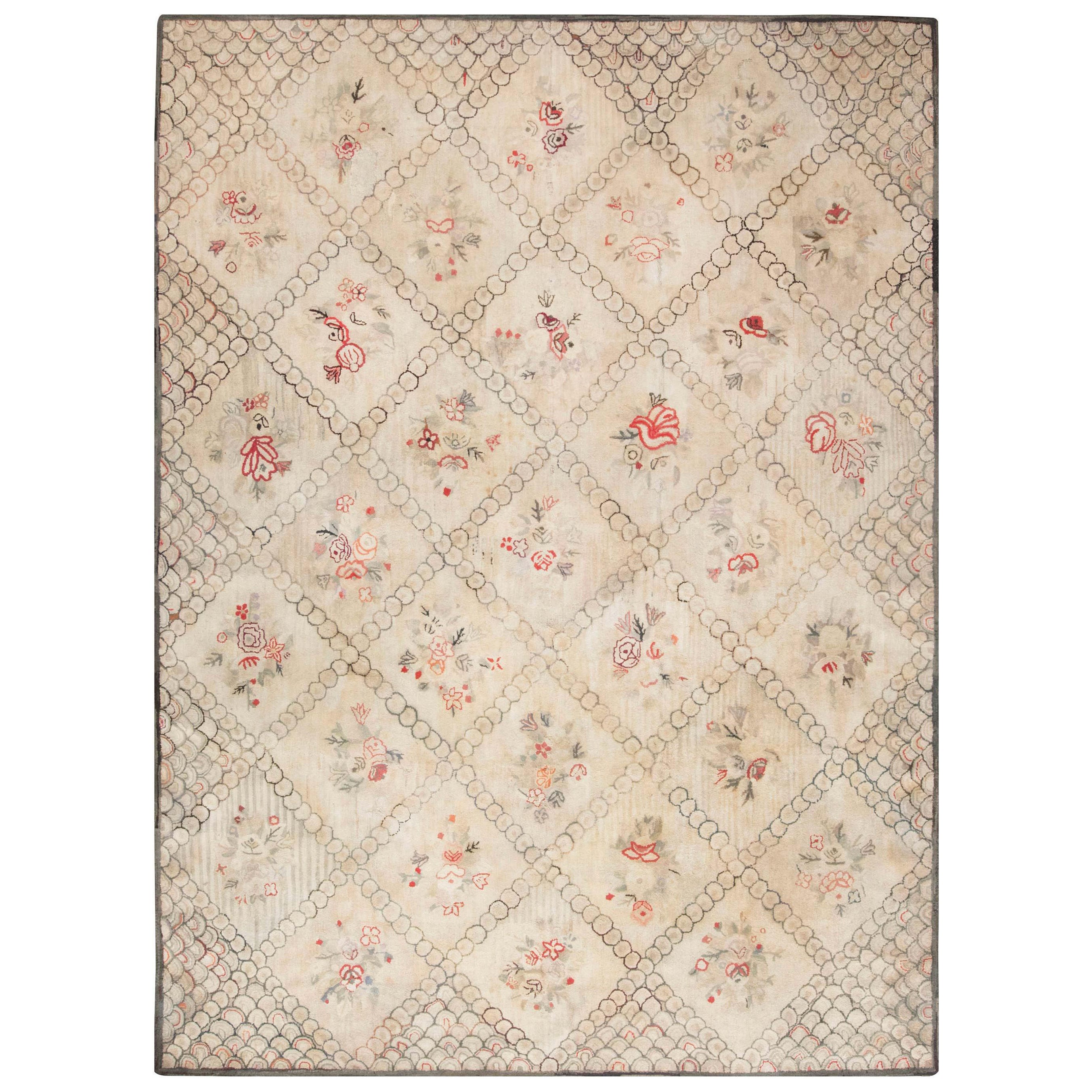 Vintage Hooked Floral Handmade Wool Rug For Sale