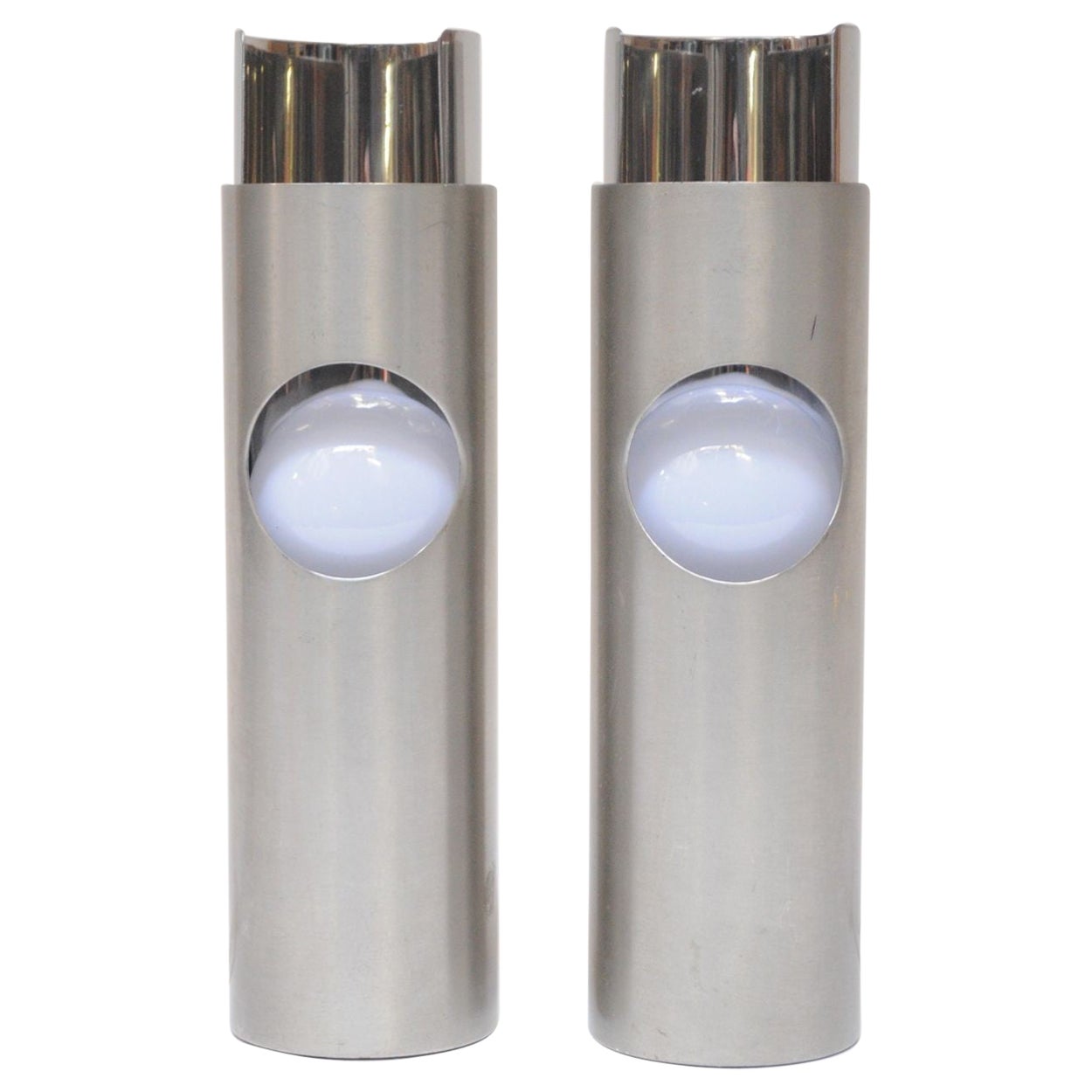 Pair of Small Italian Cylindrical Aluminum Bedside Lamps by Gaetano Missaglia For Sale