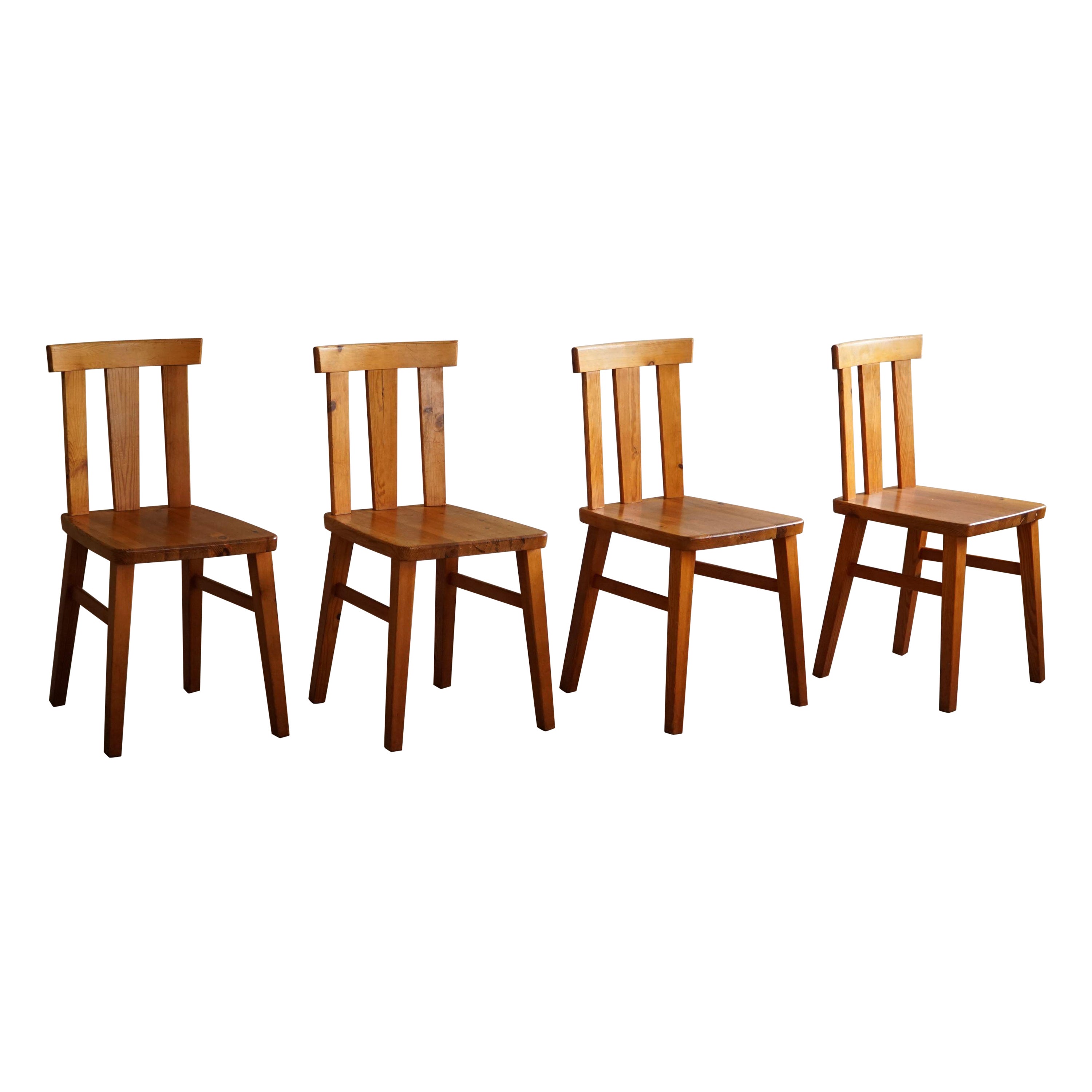 Swedish Modern, Set of 4 Chairs in Solid Pine, Axel Einar Hjorth Style, 1950s For Sale