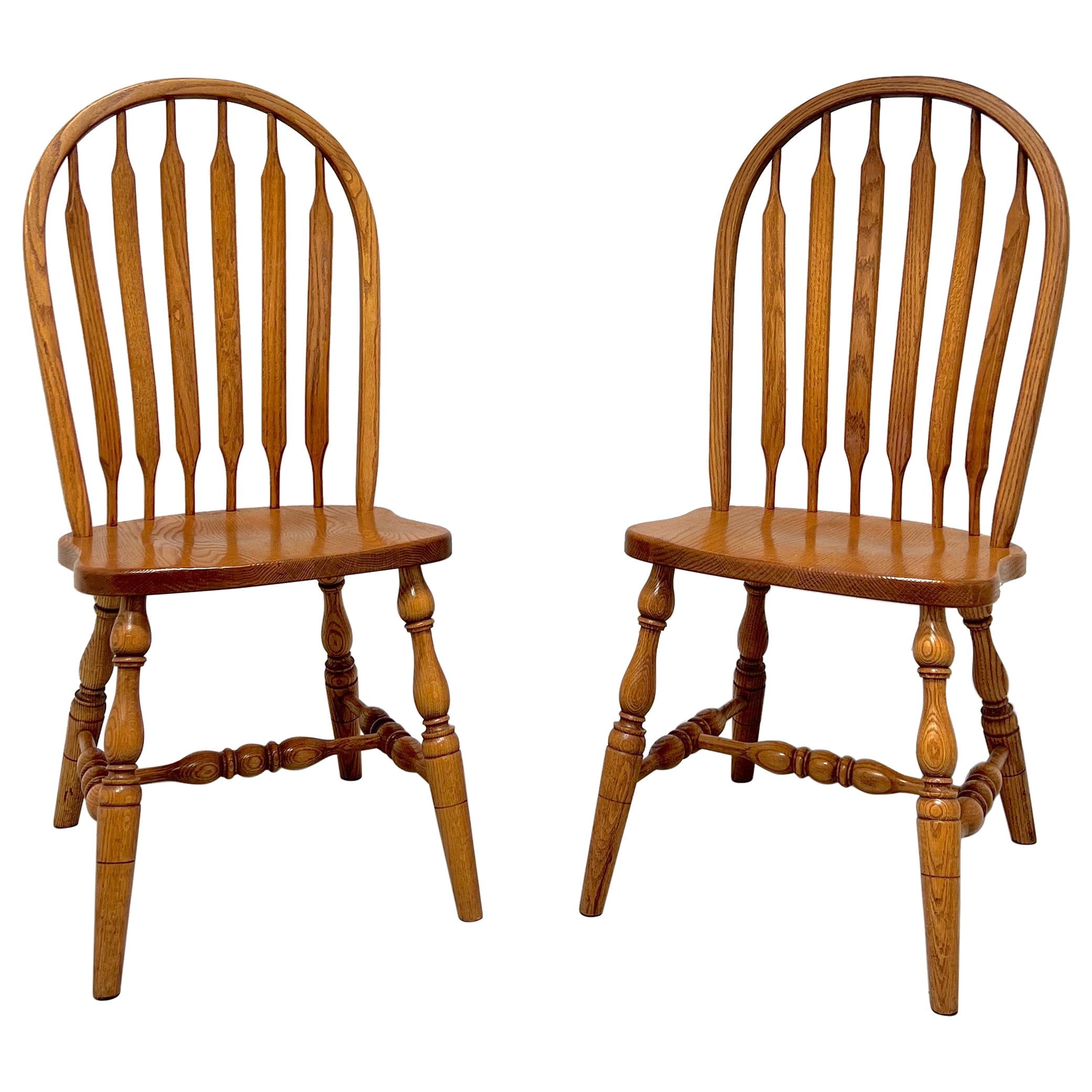 Amish Made Rockford Style Oak Windsor Dining Side Chairs - Pair For Sale