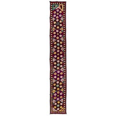 Tapis de table en broderie de soie, 2 x 14 pieds, suspension murale Suzani à motif floral vintage