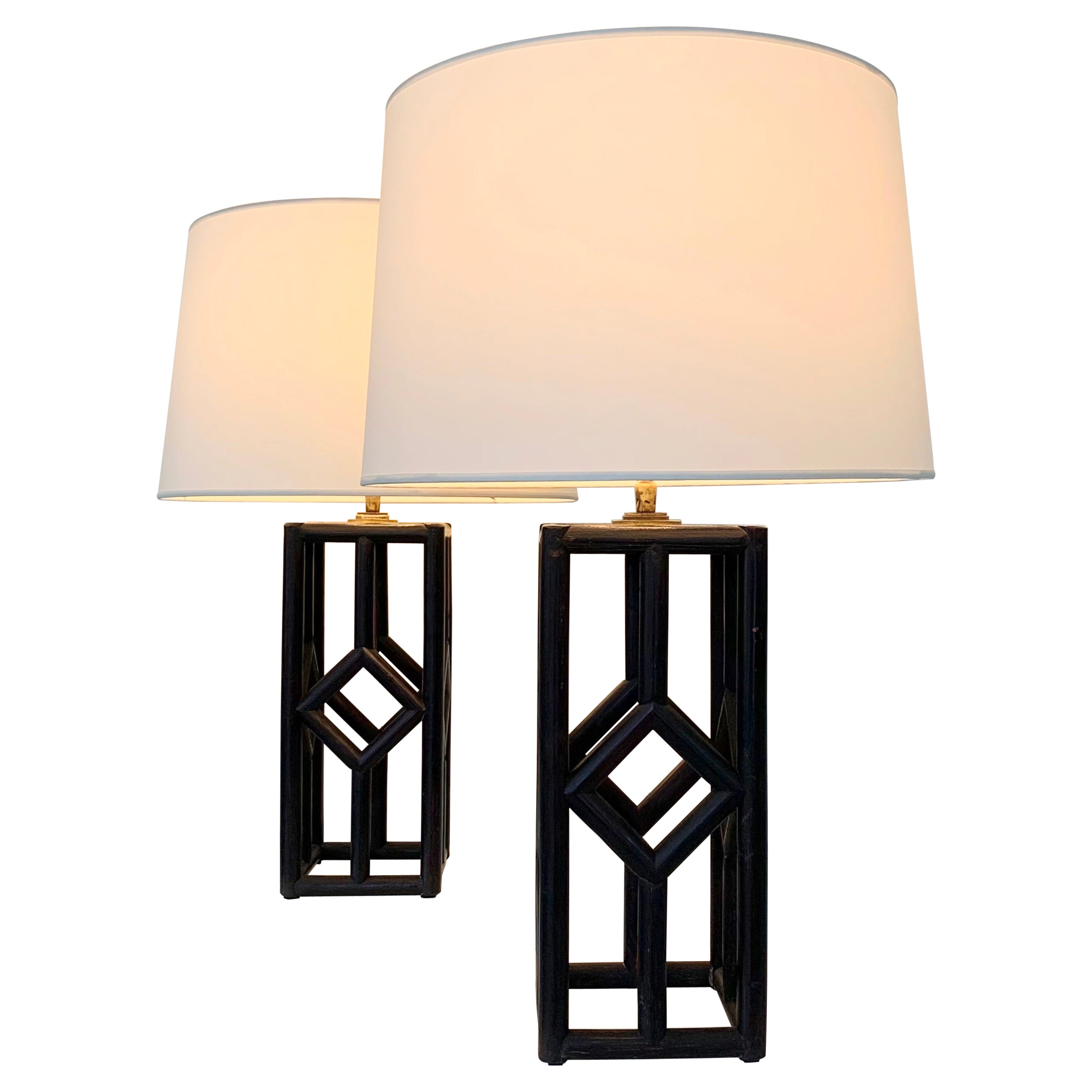 Highly decorative mid-century pair of lamps, circa 1960, Italy.
Bamboo, new white fabric shades.
One E27 or E26 bulb.
Dimensions: 65 cm total height, diameter of the shade: 40 cm.
Good condition.
All purchases are covered by our Buyer Protection