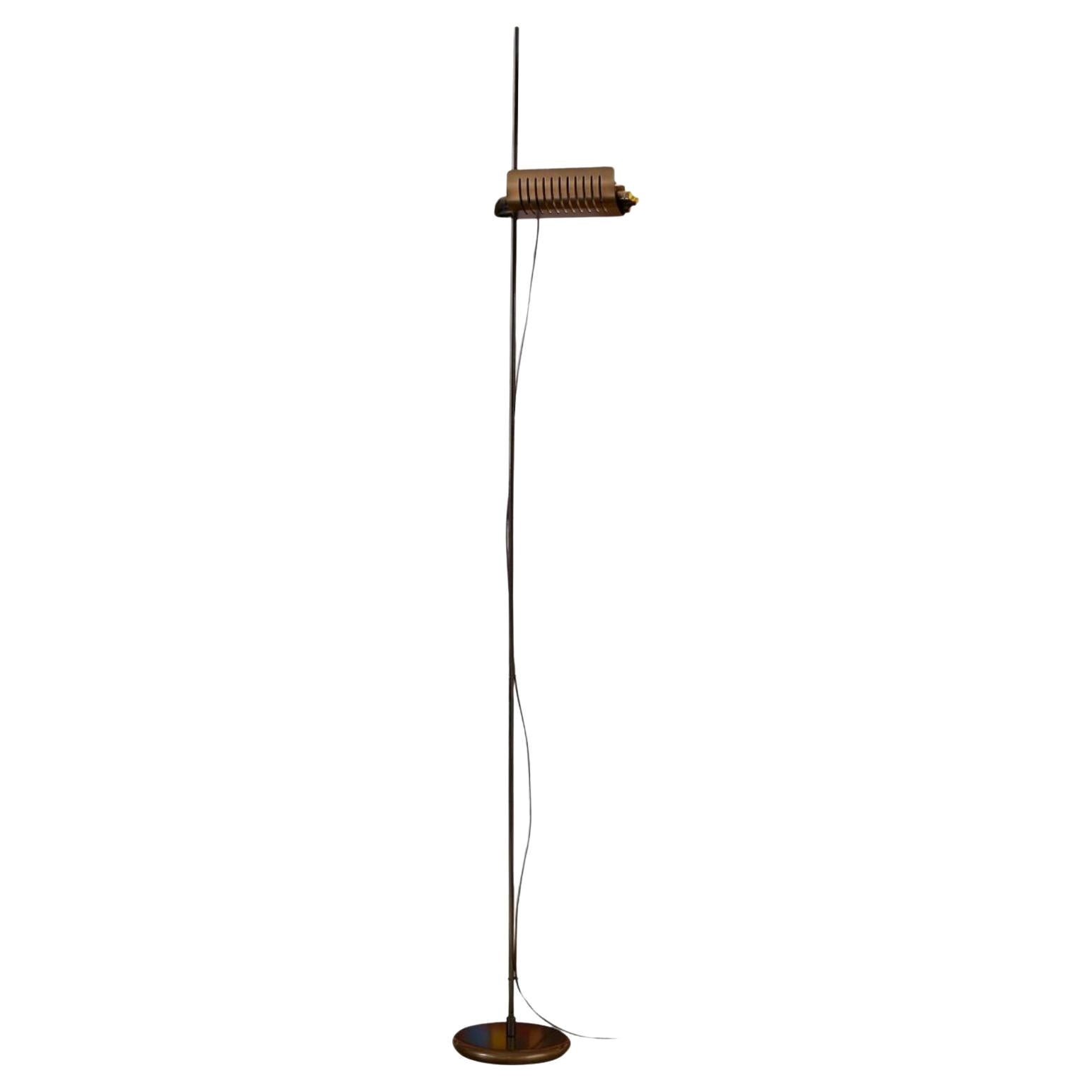 Joe Colombo Model #626 'Colombo' Floor Lamp in Anodic Bronze and Black for Oluce For Sale