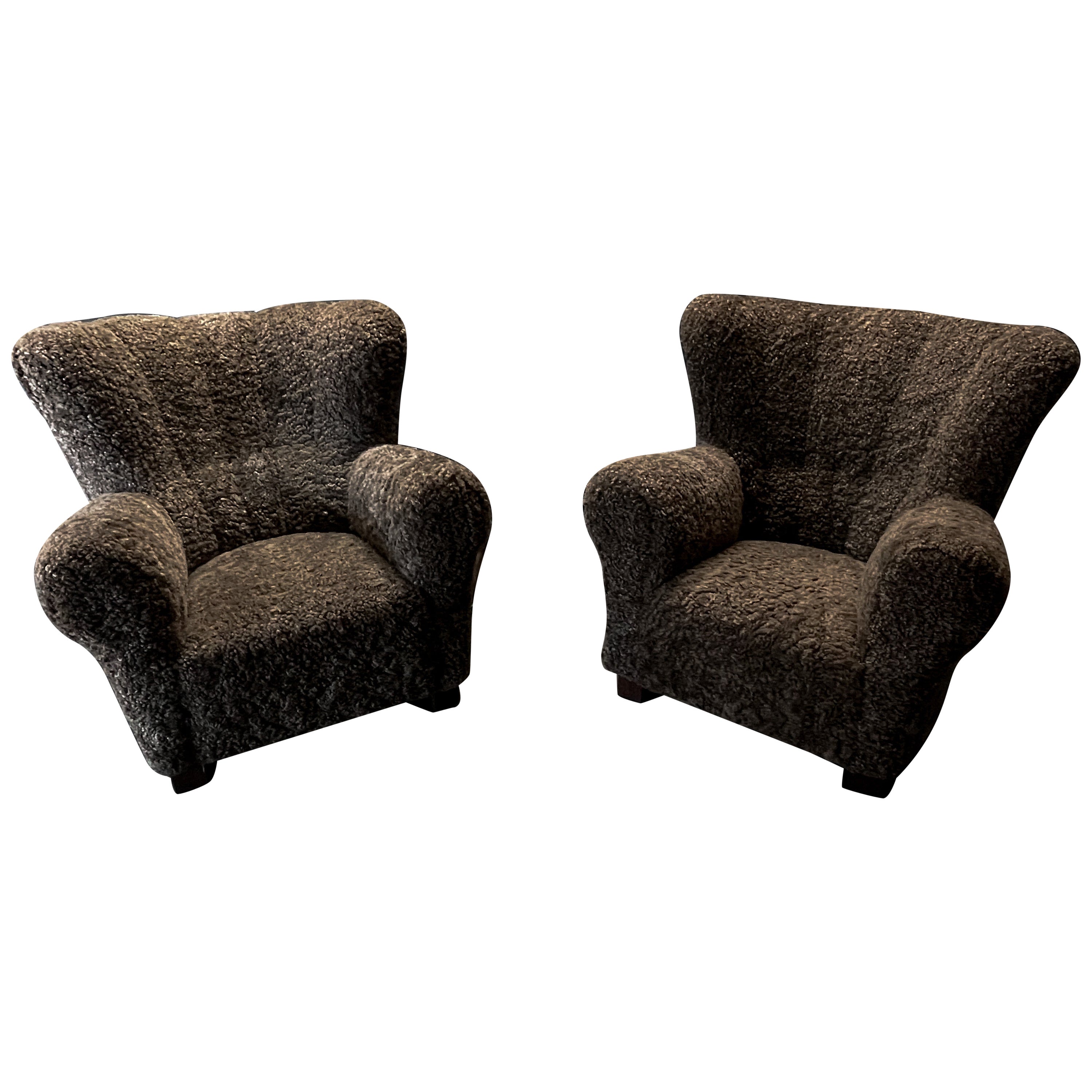 Fritz Hansen Sheepskin Model 1518 Wingback Pair of Easy Club Lounge Chairs 