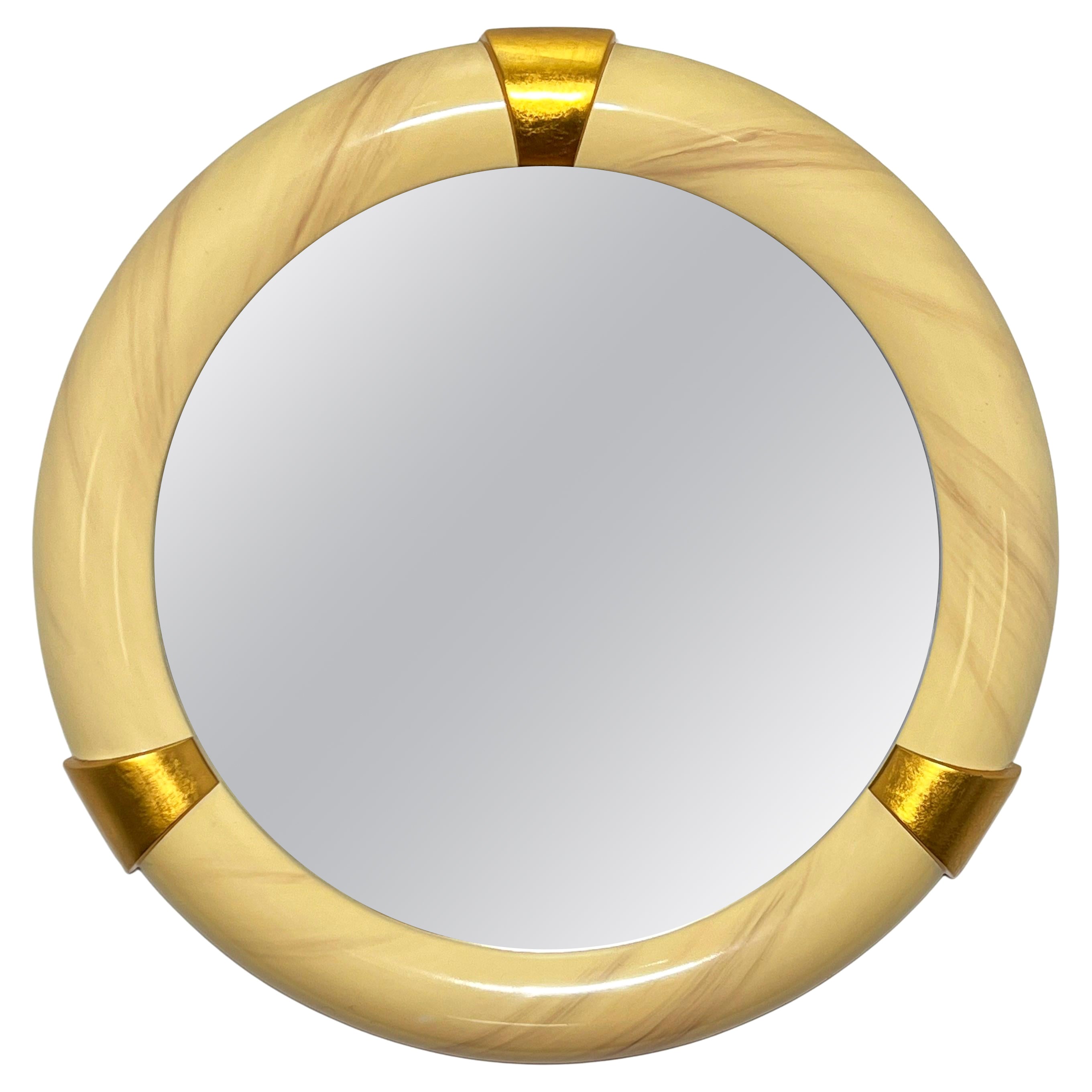 Miroir Rondelle laqué en fausse peau de chèvre et feuille d'or Circa 1980 en vente