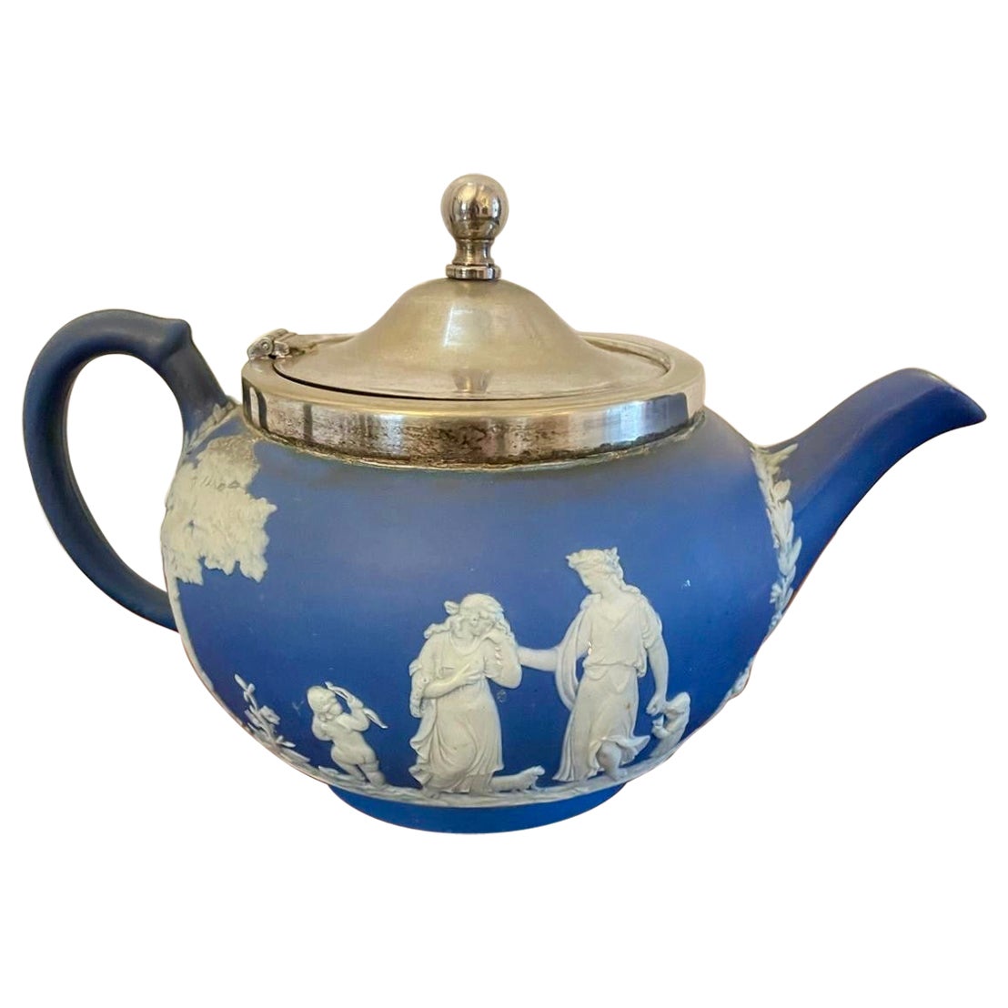 Antique Edwardian Quality Wedgwood Jasperware Teapot For Sale