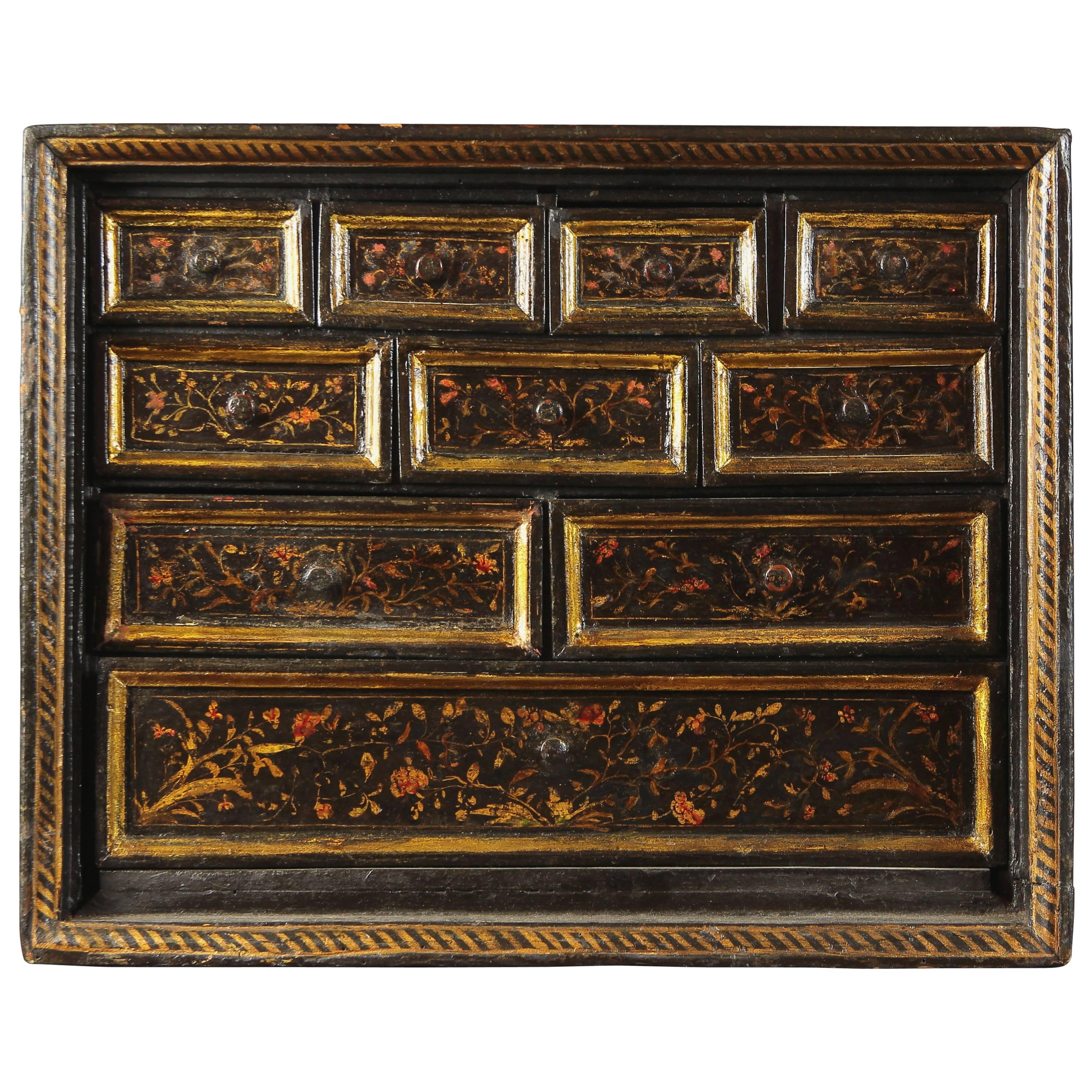 16th-17th Century Portuguese Commissioned Oriental Lacquered Table Cabinet For Sale