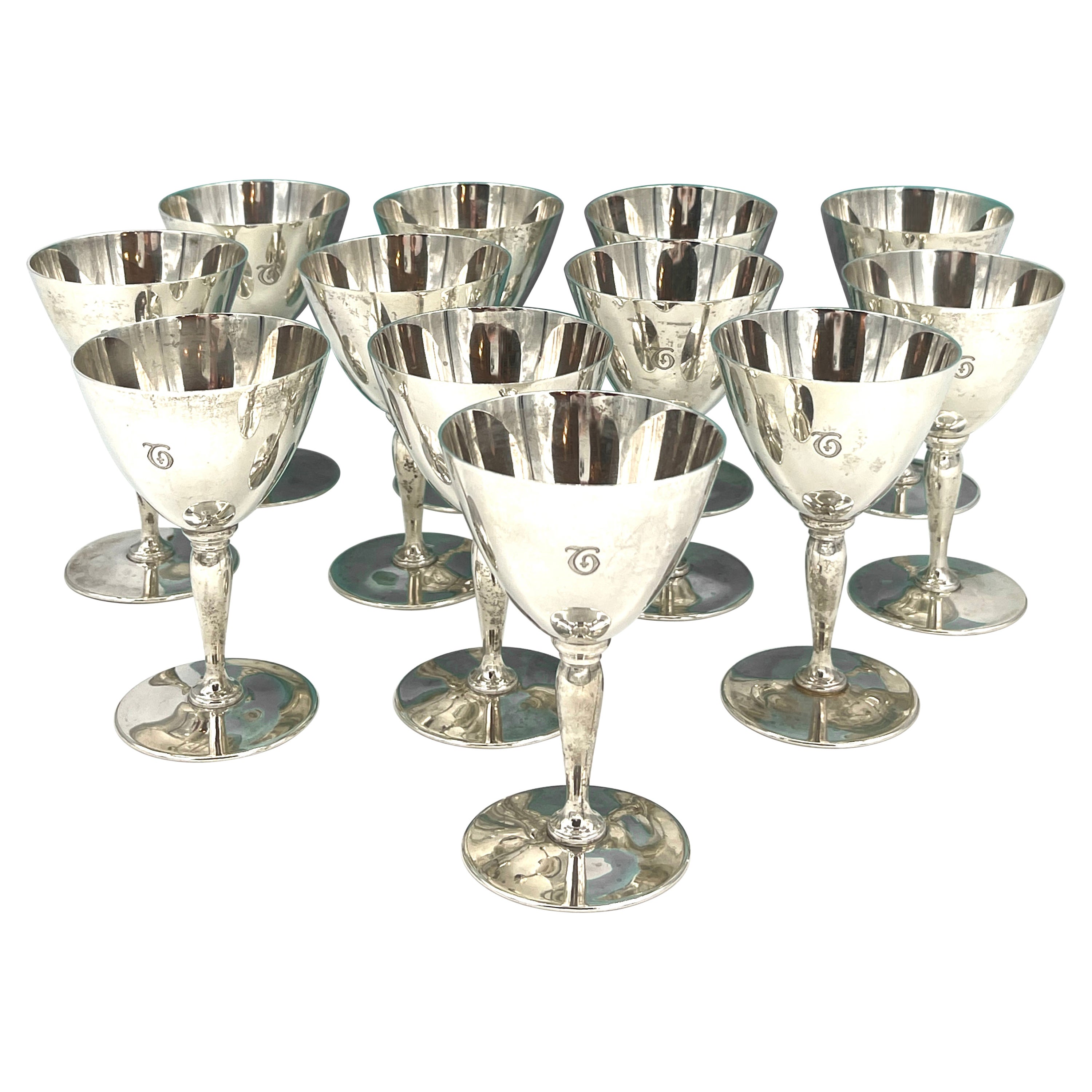 Juego de 12 copas Tiffany Art Decó de plata esterlina en venta