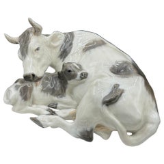 Figurine Royal Copenhagen, Vache avec veau