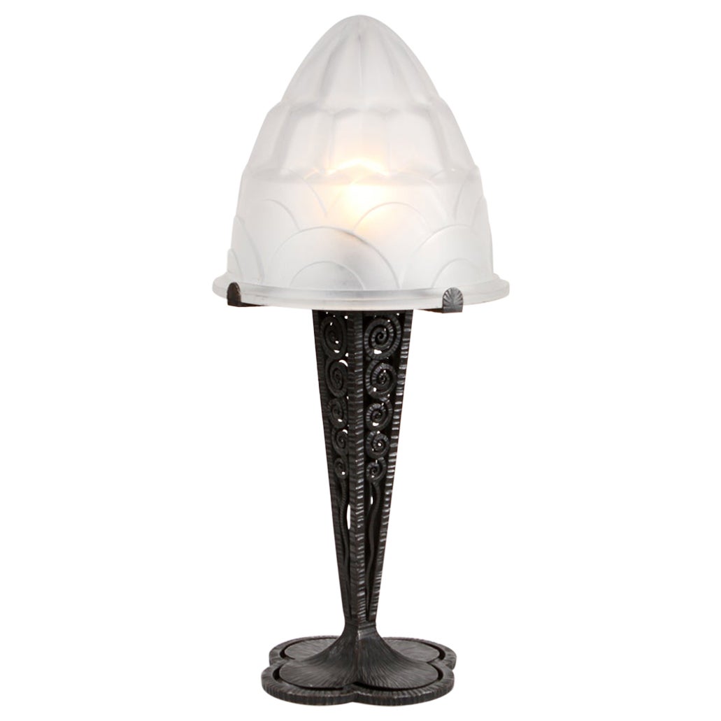 French Art Deco table lamp by Degué  For Sale