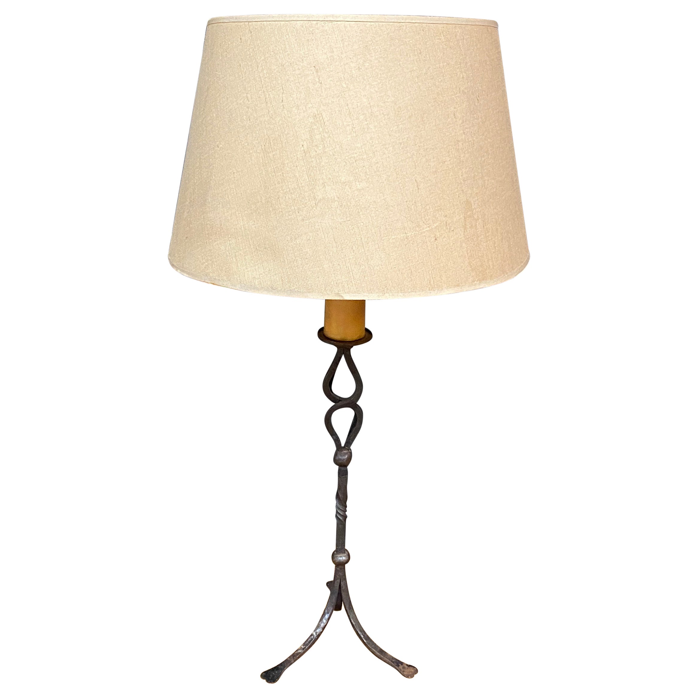 Popular Art, table lamp  in wrought iron circa 1950 For Sale