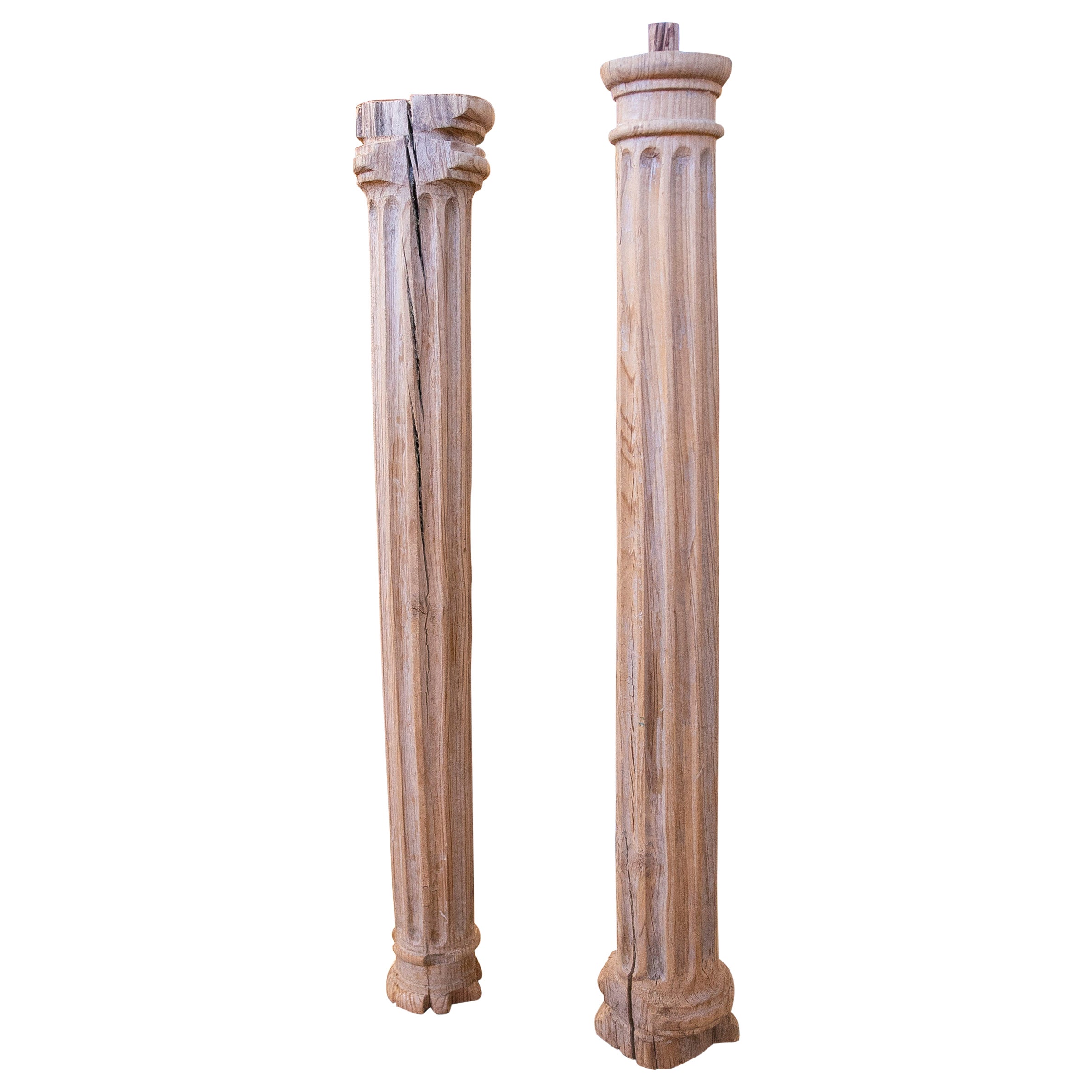 Pair of Hand-Carved Wooden Fluted Columns in Natural Tone For Sale