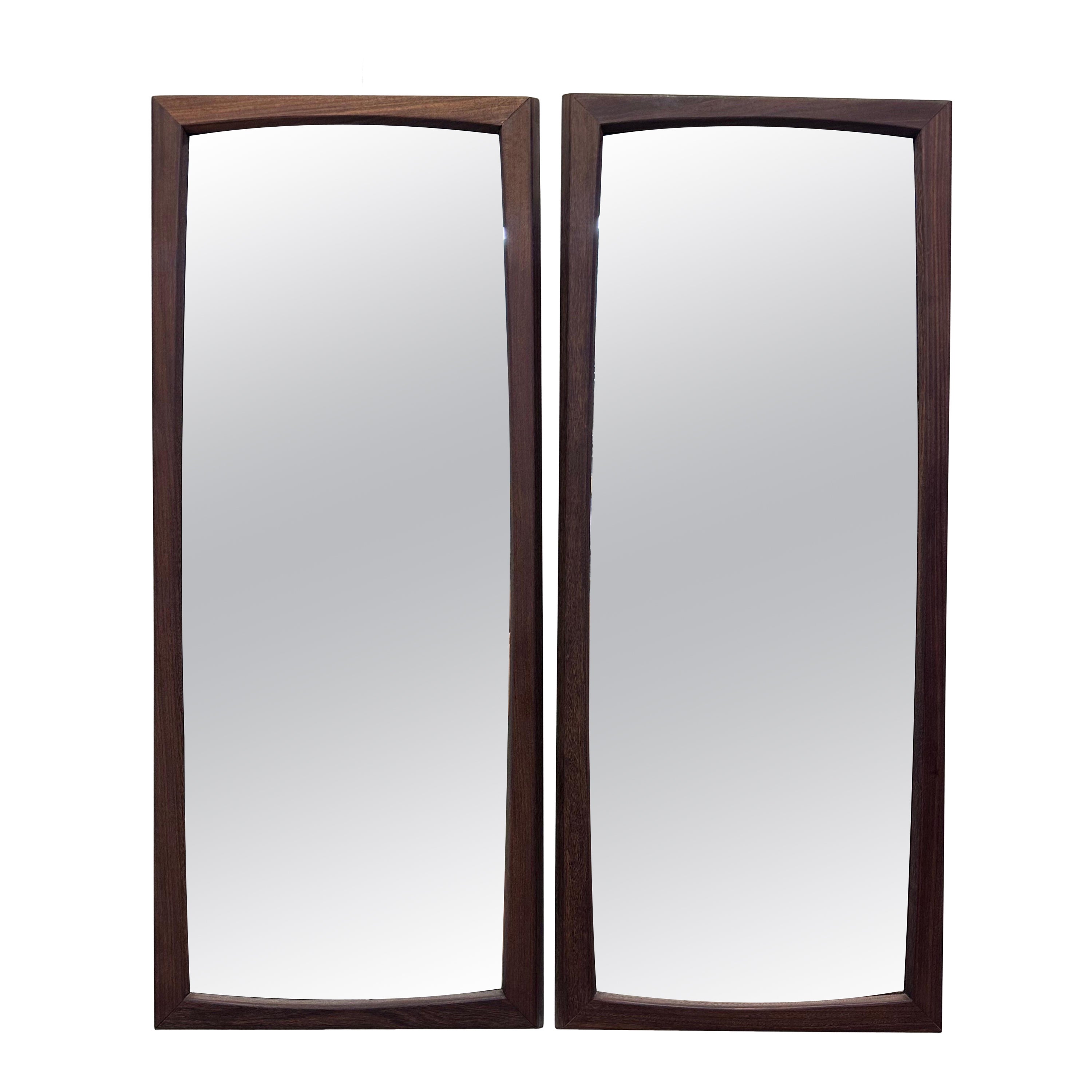 Dänische Moderne Teakholz-Spiegel aus der Jahrhundertmitte - ein Paar im Angebot