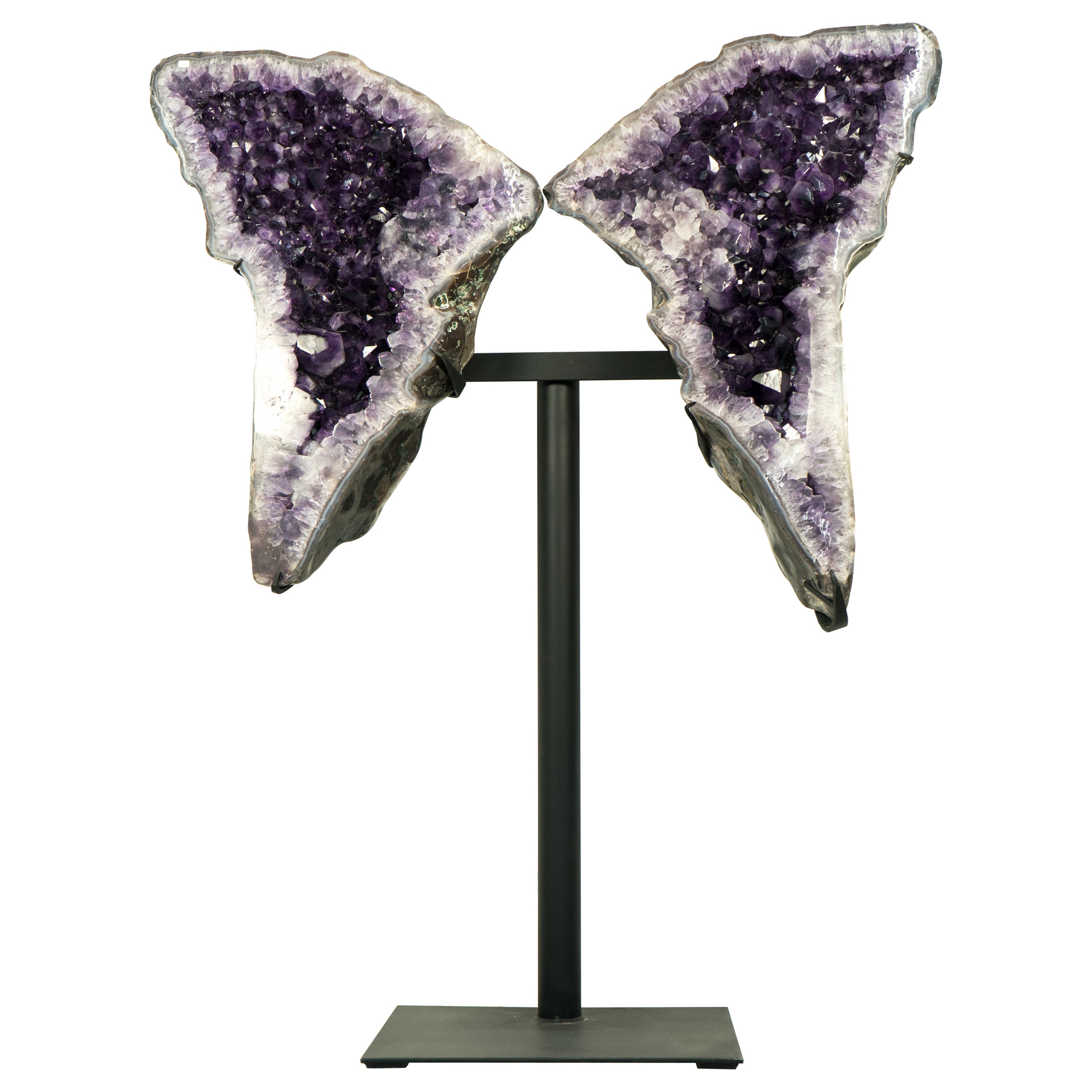 Grande améthyste géode aux ailes papillons sculpturales, améthyste violet profond de haute qualité