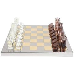 e plateau d'échecs monumental unique en son genre en bronze, acier inoxydable et lucite