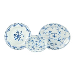 Royal Copenhagen. Three antique, very early Blue Fluted plate and platters.