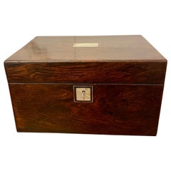 Caja de joyería y tocador victoriana antigua de palisandro de calidad excepcional