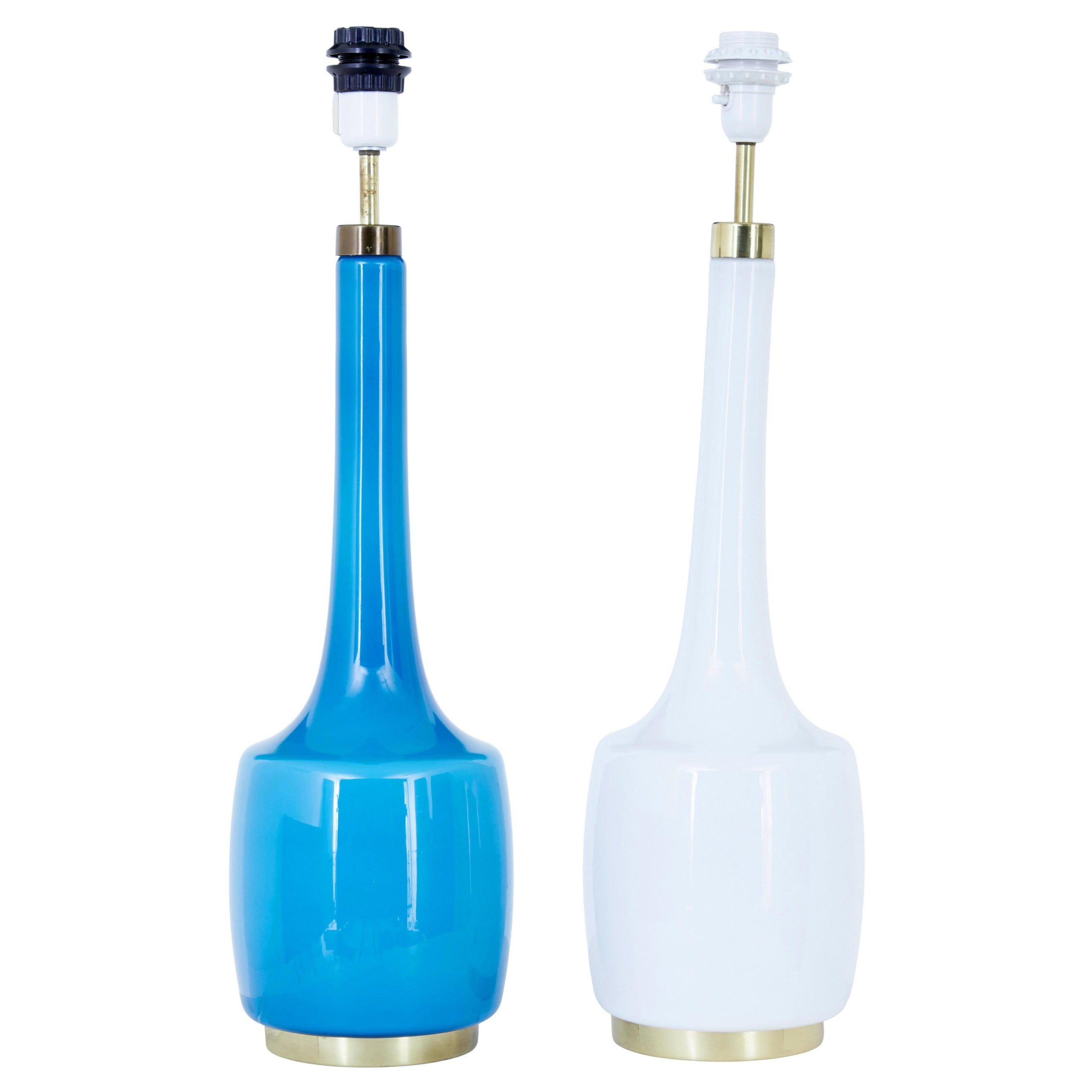 Pair of white and blue table lamps by Bergboms For Sale