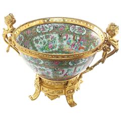 Large 19th Century Chinese Rose Medallion Bowl