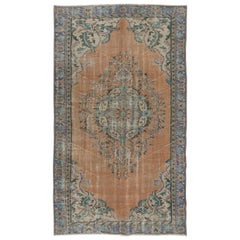 Traditioneller türkischer Vintage-Teppich mit Medaillon in 5,4x9 Ft, handgefertigter Dorfteppich