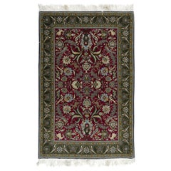 4.6x7 Ft Hand Knotted Turkish Rug in Red & Green with Floral Botanical Design (Tapis turc noué à la main en rouge et vert avec des motifs floraux)