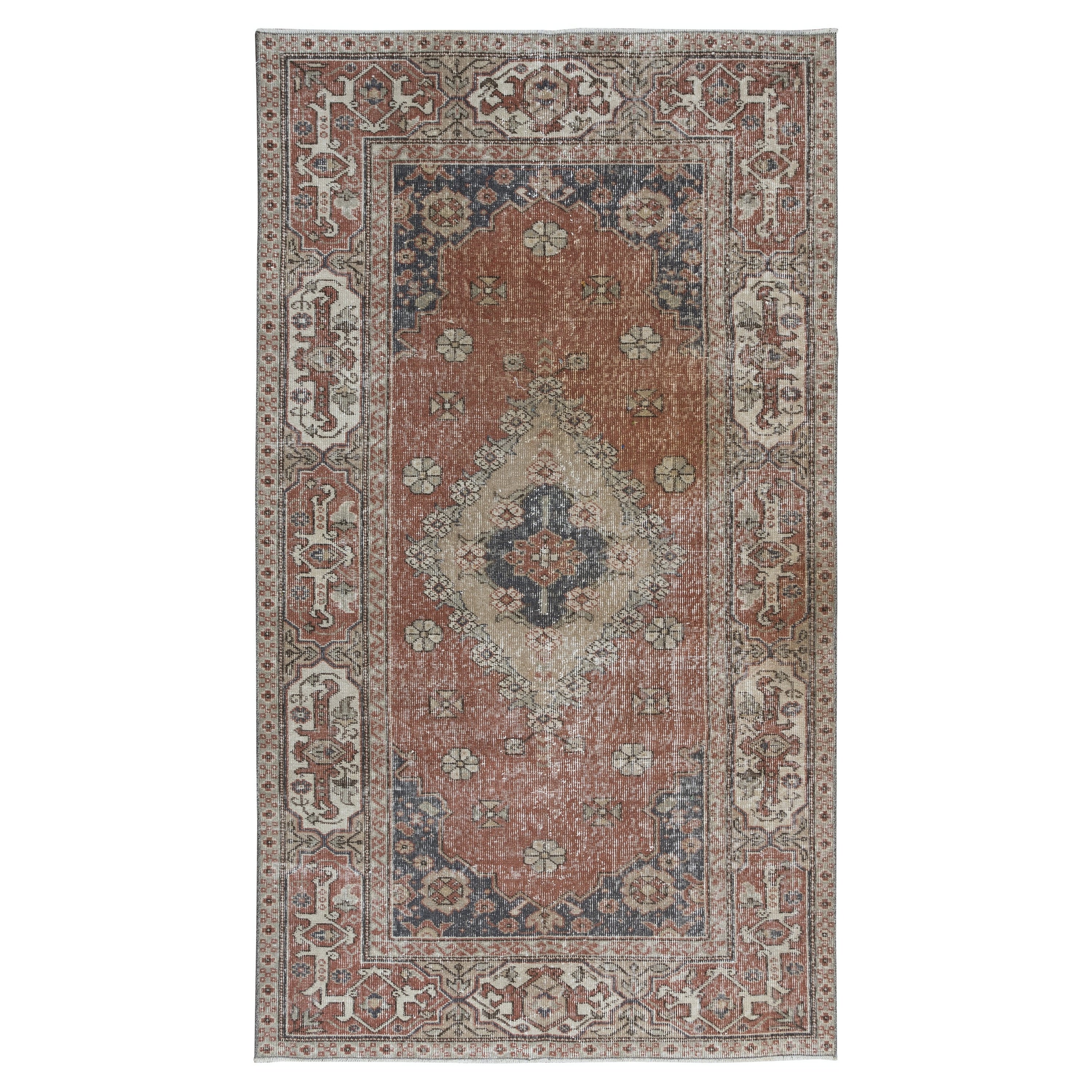 4.7x8 Ft Mid-Century Traditional Handmade Turkish Village Rug with Medallion For Sale