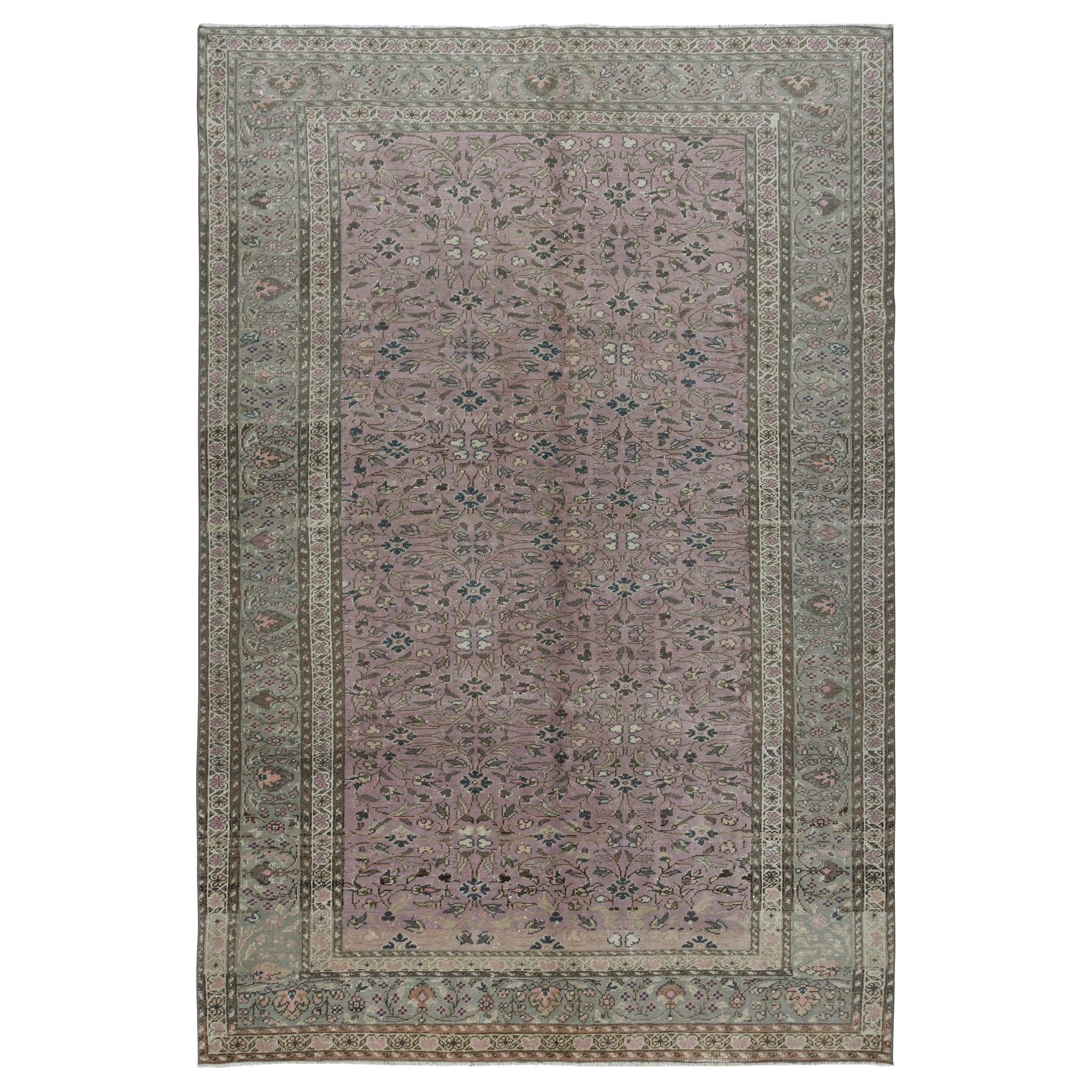 5.5x8.2 Ft Traditional Vintage Handmade Turkish Area Rug with Floral Design For Sale