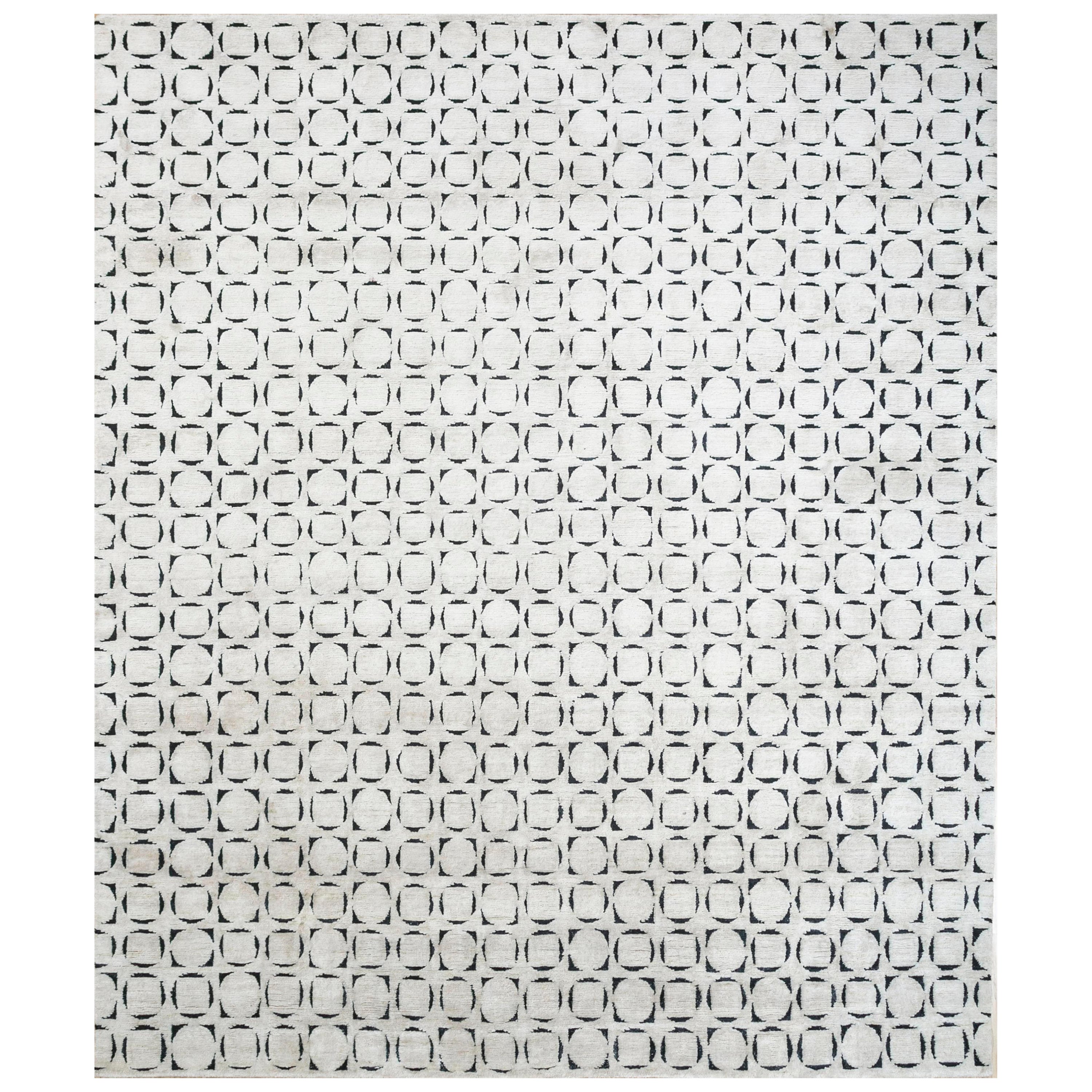 Tapis ancien blanc et ébène 240 x 300 cm noué à la main Tranquility Threads