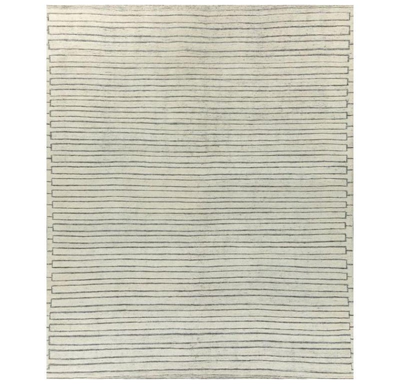 Smoky Panache Marble & Dark Frost Gray 240x300 cm Hand Knotted Rug For Sale