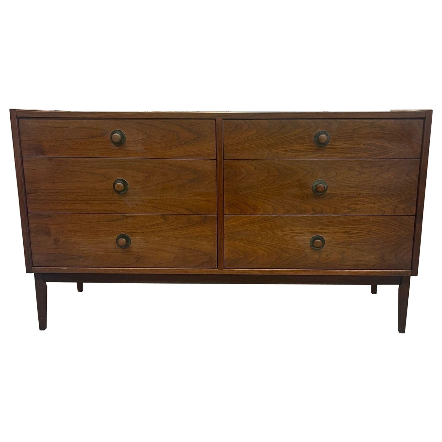 Vintage Mid Century Modern Six Drawer Dresser Dovetail Drawers. For Sale