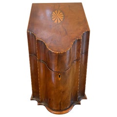 Antiguo buzón de caoba con incrustaciones de calidad Jorge III