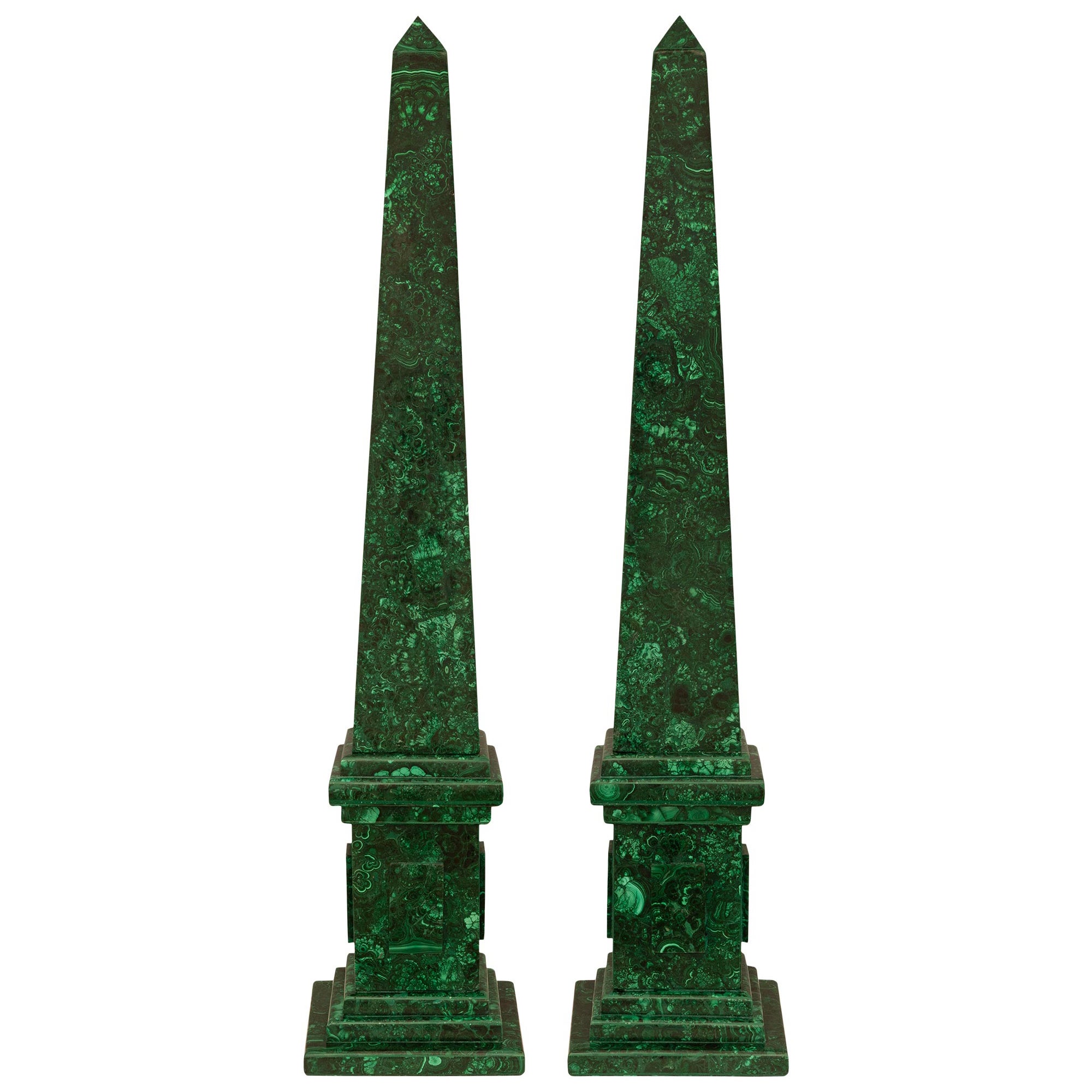 Paar kontinentale Malachit-Obelisken aus dem 19. Jahrhundert