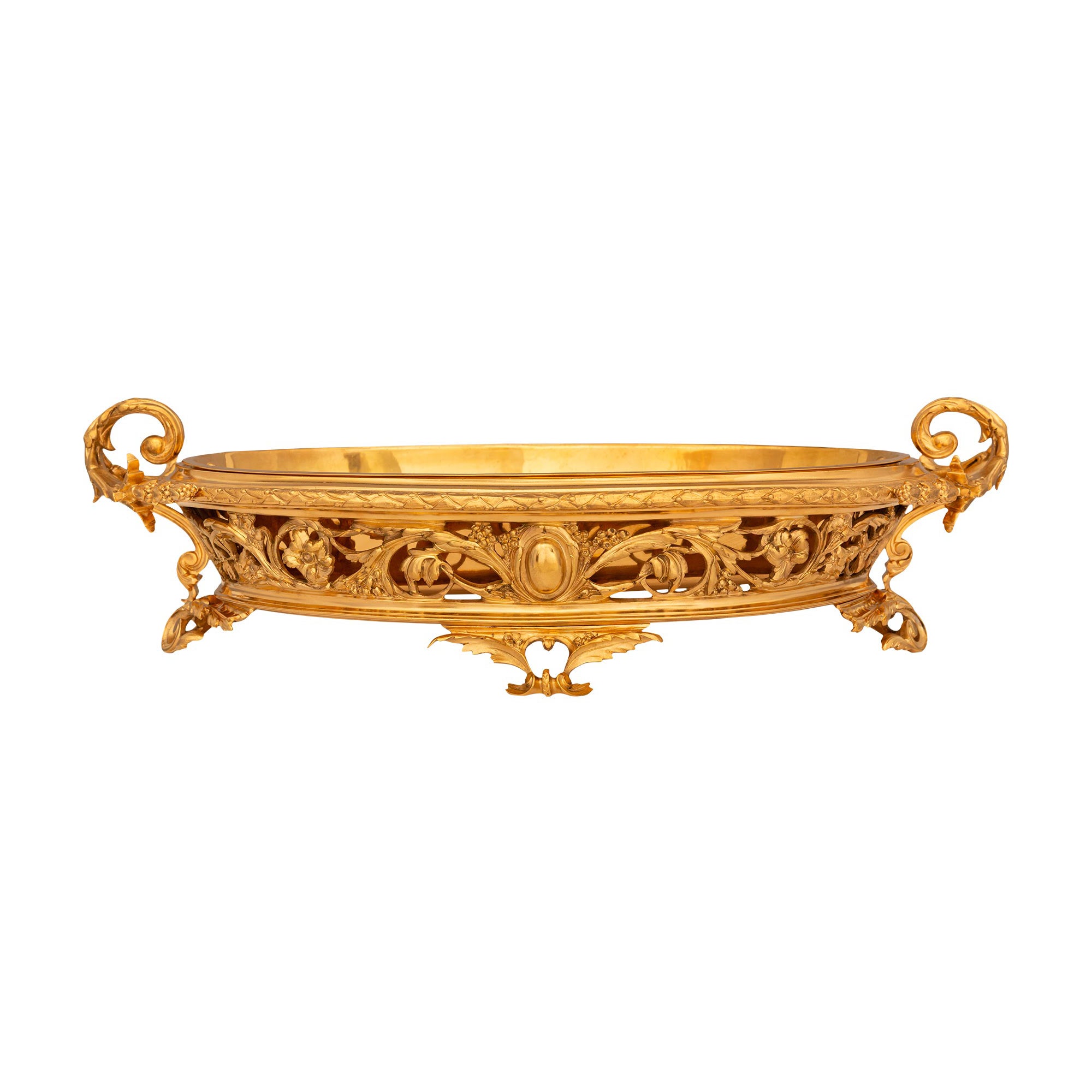 Centre de table en bronze doré de style Louis XVI de la Belle Époque en vente