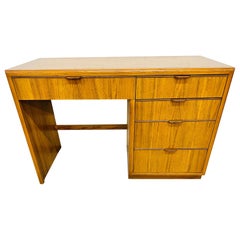 Vintage Drexel Heritage Escritorio moderno de roble