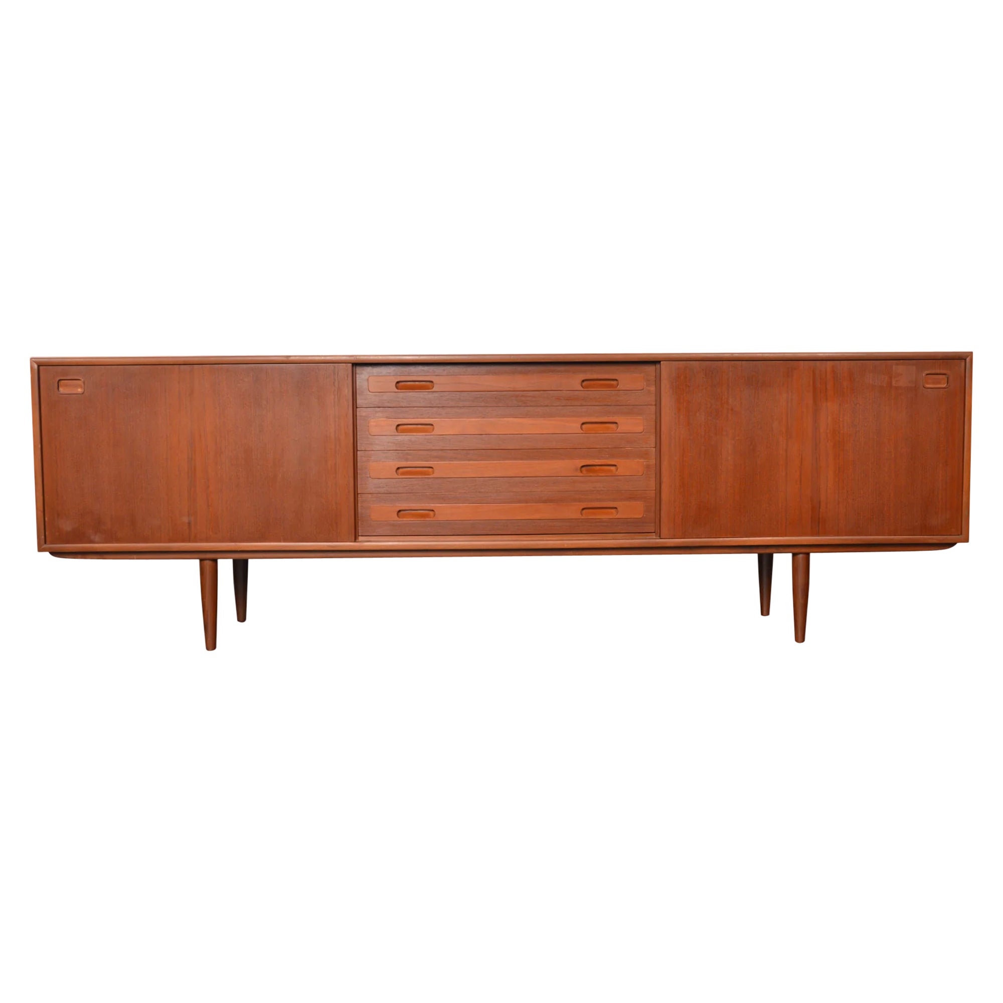 Model 45341 Teak Credenza By Elliotts Of Newbury