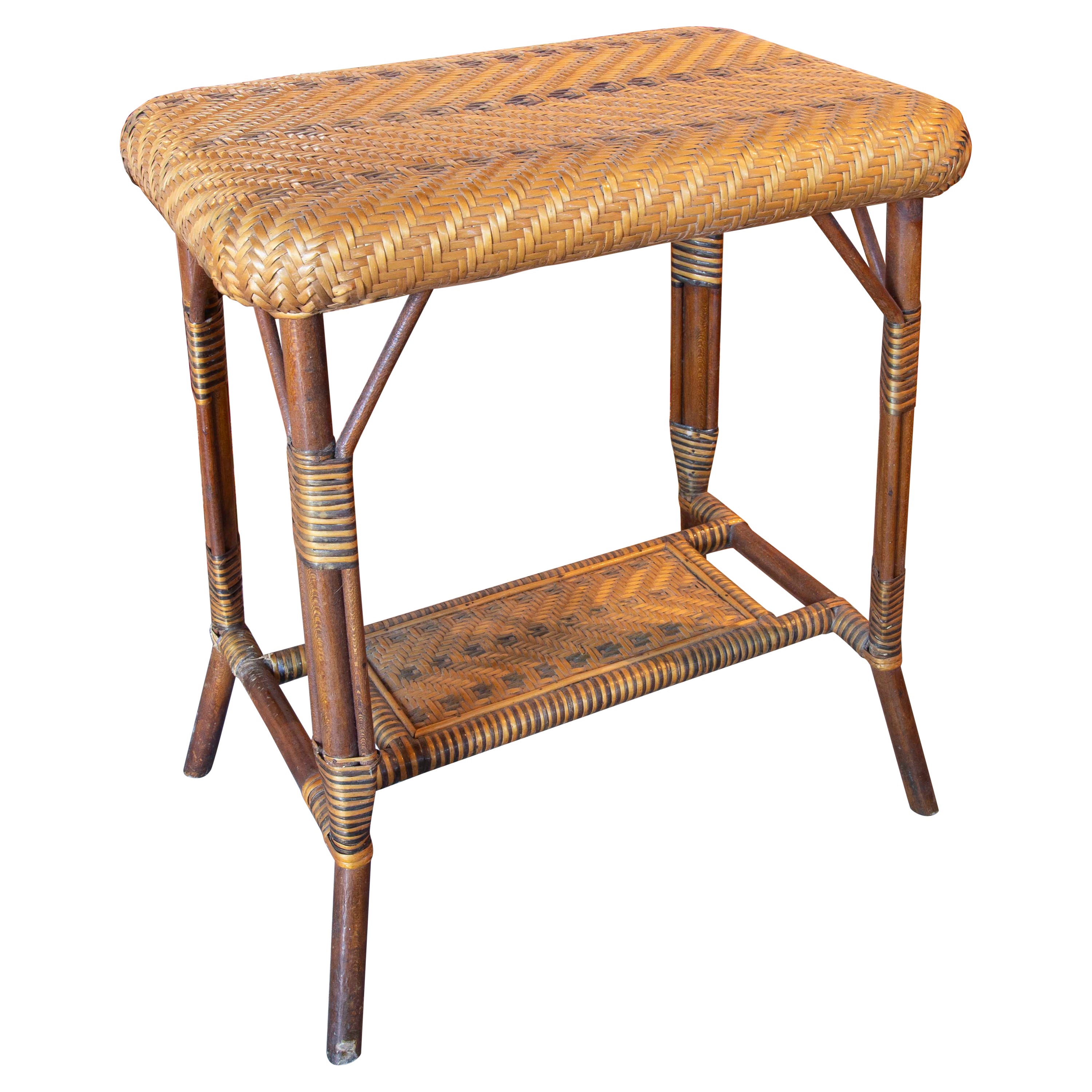 Table d'appoint espagnole en osier et bois des années 1970 dans les tons Brown et Greene en vente