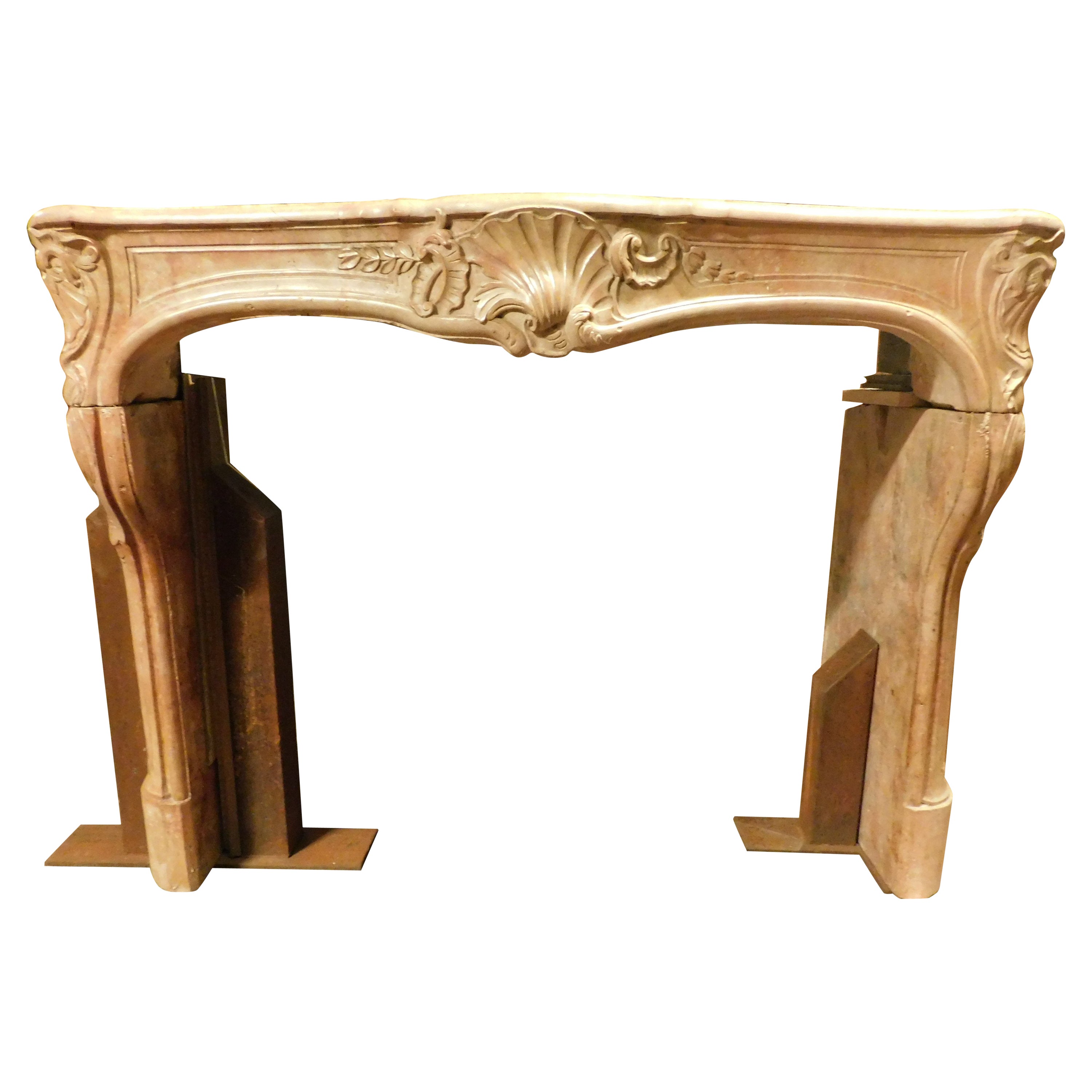 French fireplace mantle in "Rosso Verona" marble, carved with shell For Sale