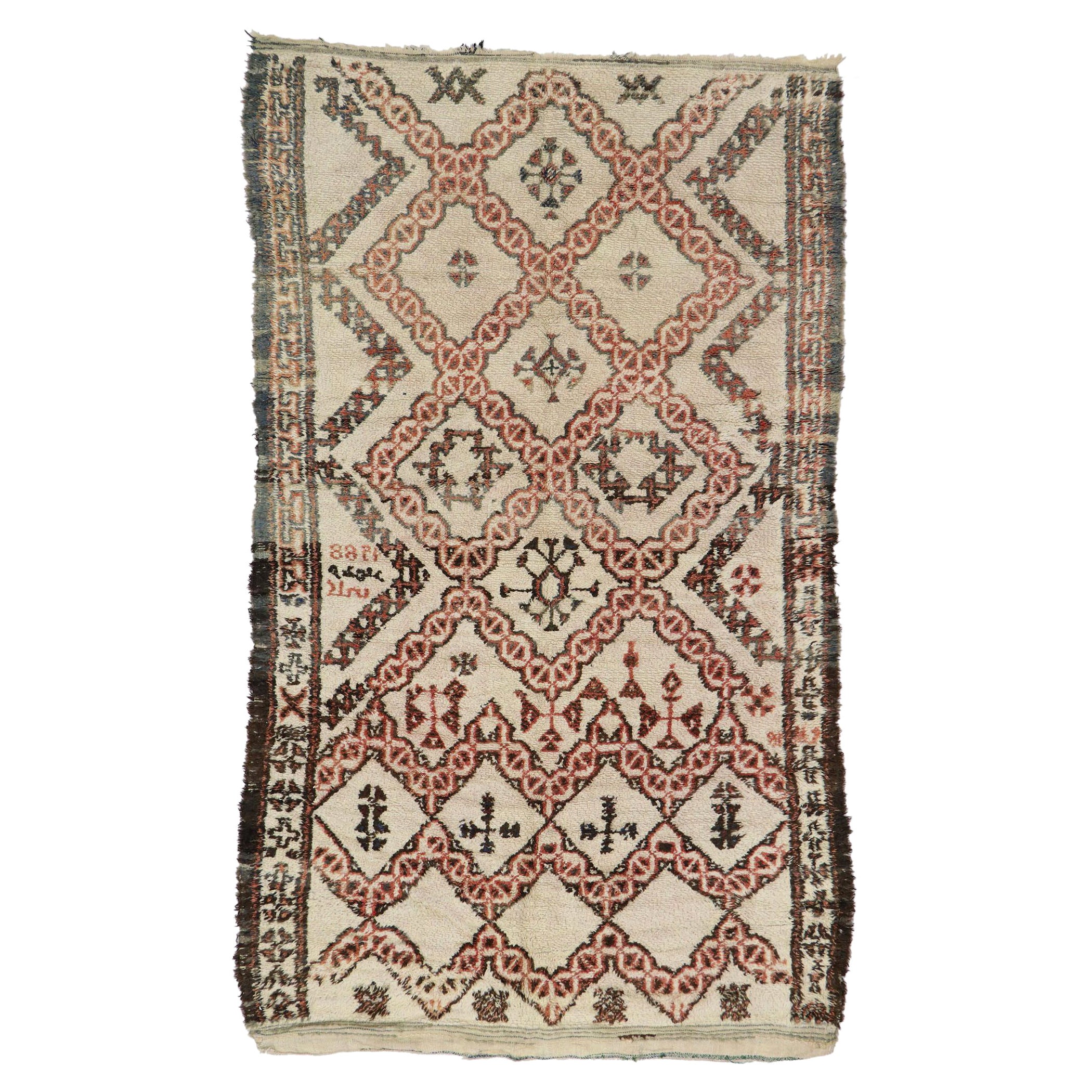 Marokkanischer Beni Ourain-Teppich im Vintage-Stil, Mid-Century Modern trifft Stammeskunst-Enchantment im Angebot