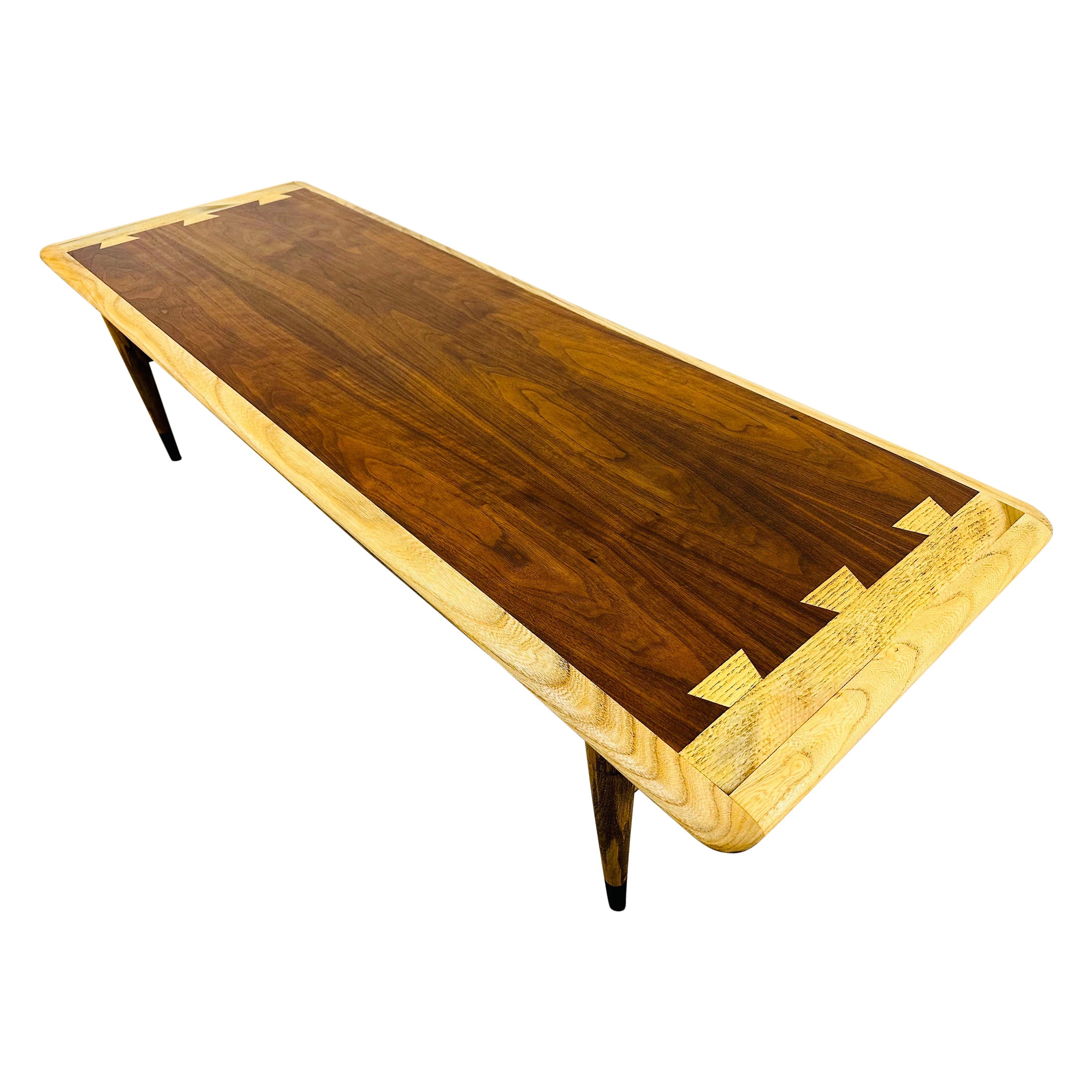 Mid-Century Modern Lane Acclaimed Walnut Coffee Table For Sale