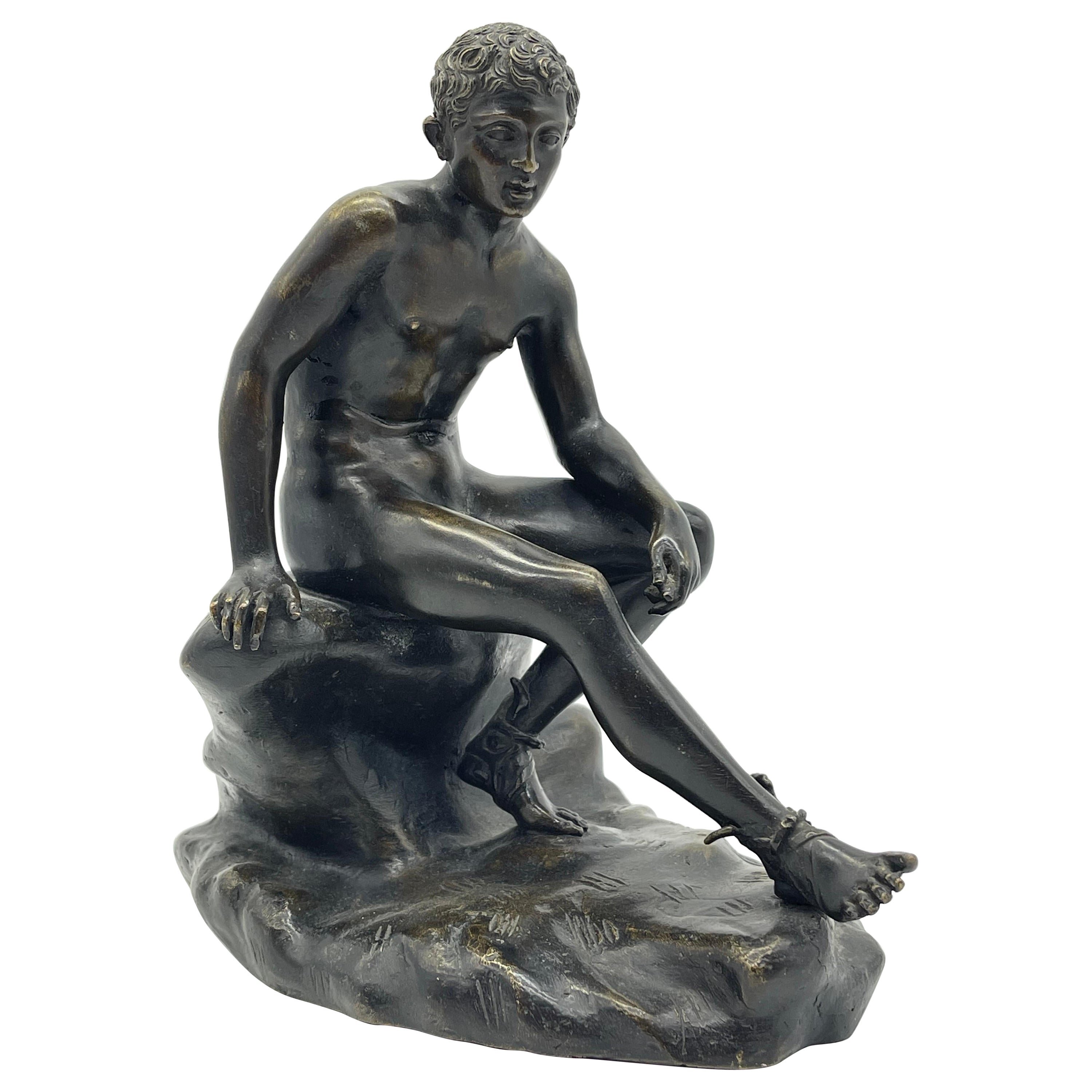 Seated athletic bronze sculpture / Figure Greek - Roman mythology For Sale