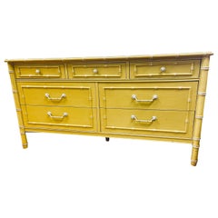 Used Mid Century Modern Faux Bamboo Thomasville Allegro Yellow 7-Drawer Dresser 