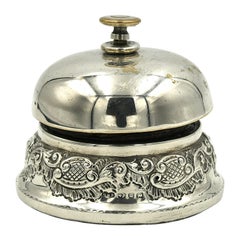 19ème siècle Anglais Sterling silver Desk bell réception service bell 