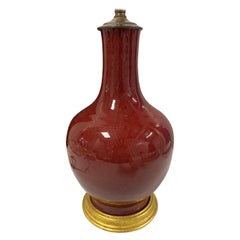 Vase rouge glacé chinois A.I.C. transformé en lampe, C.C.