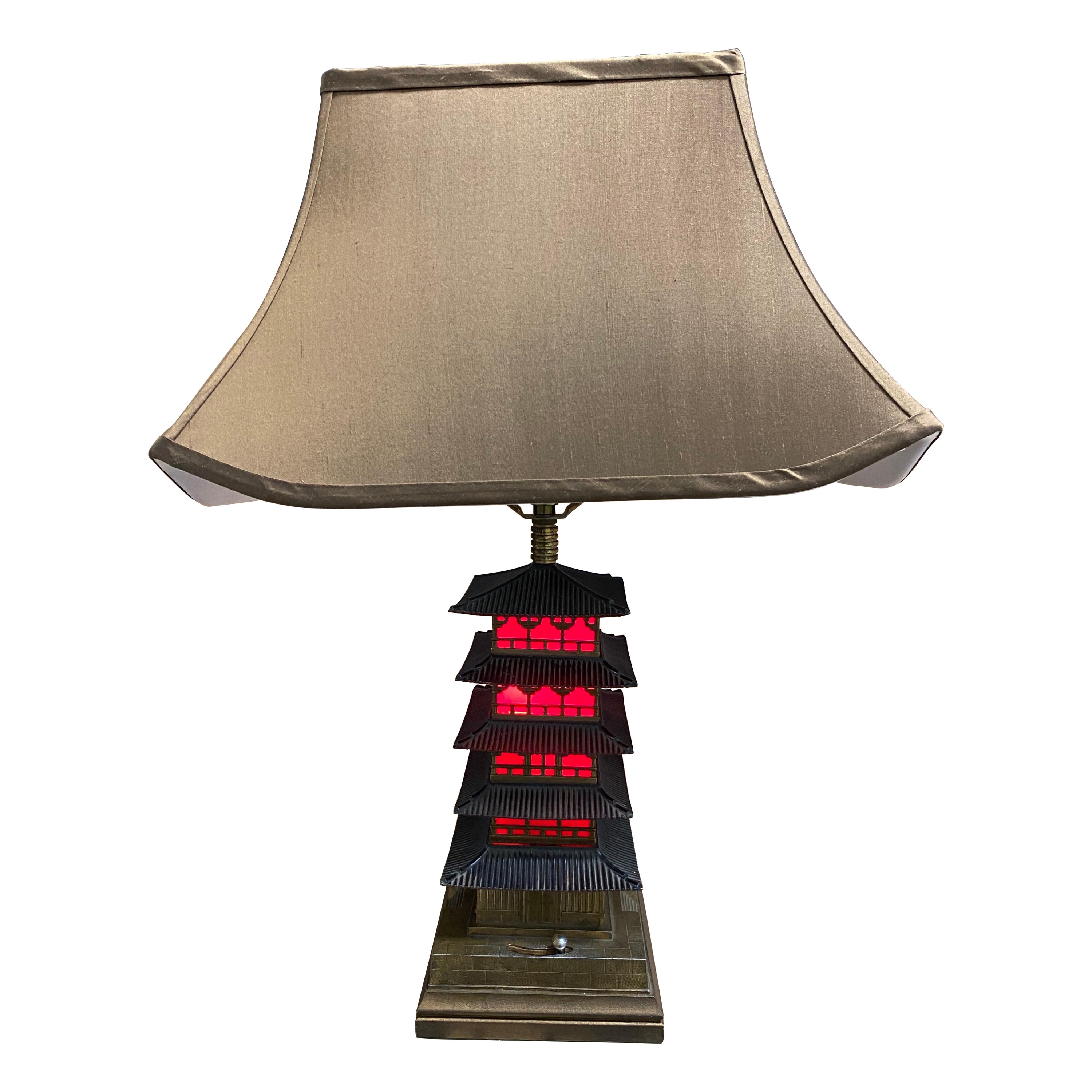 Japanese Art Deco Pagoda Lamp, 20th Century For Sale