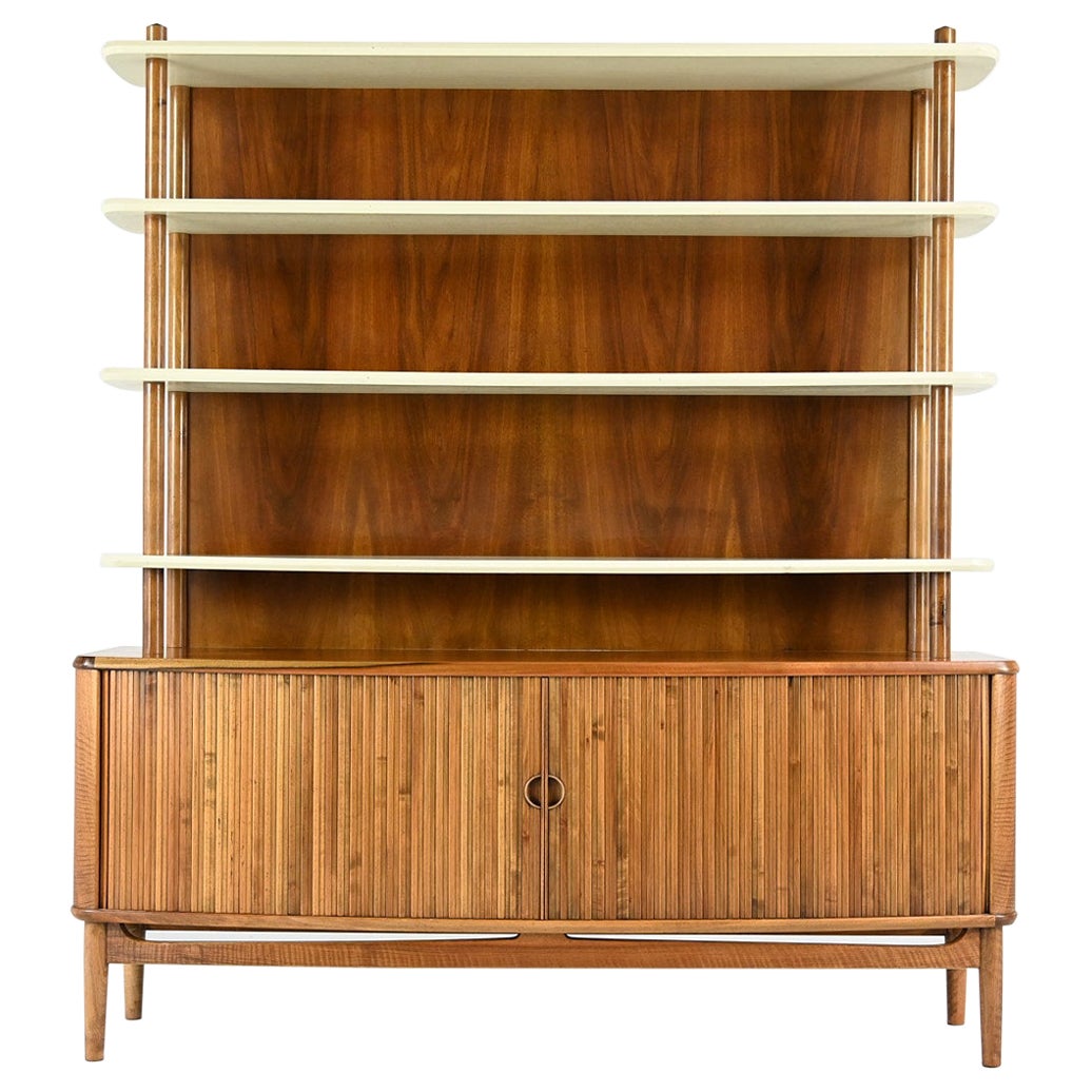 Kurt Olsen Schrank-Highboard für A. Andersen & Bohm, Dänemark, Tambourtüren aus Nussbaumholz