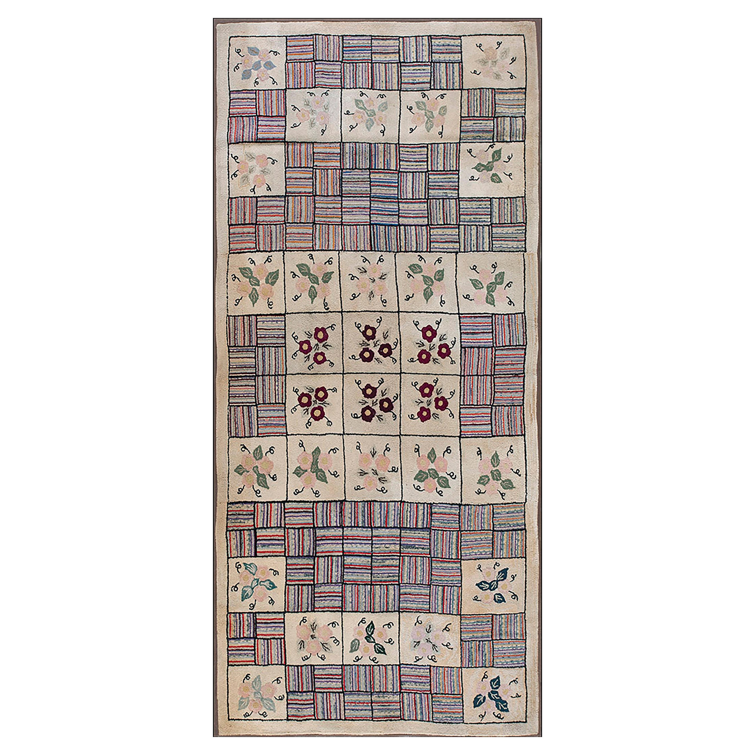1930s American Hooked Rug 4'8" x 10'0"  For Sale