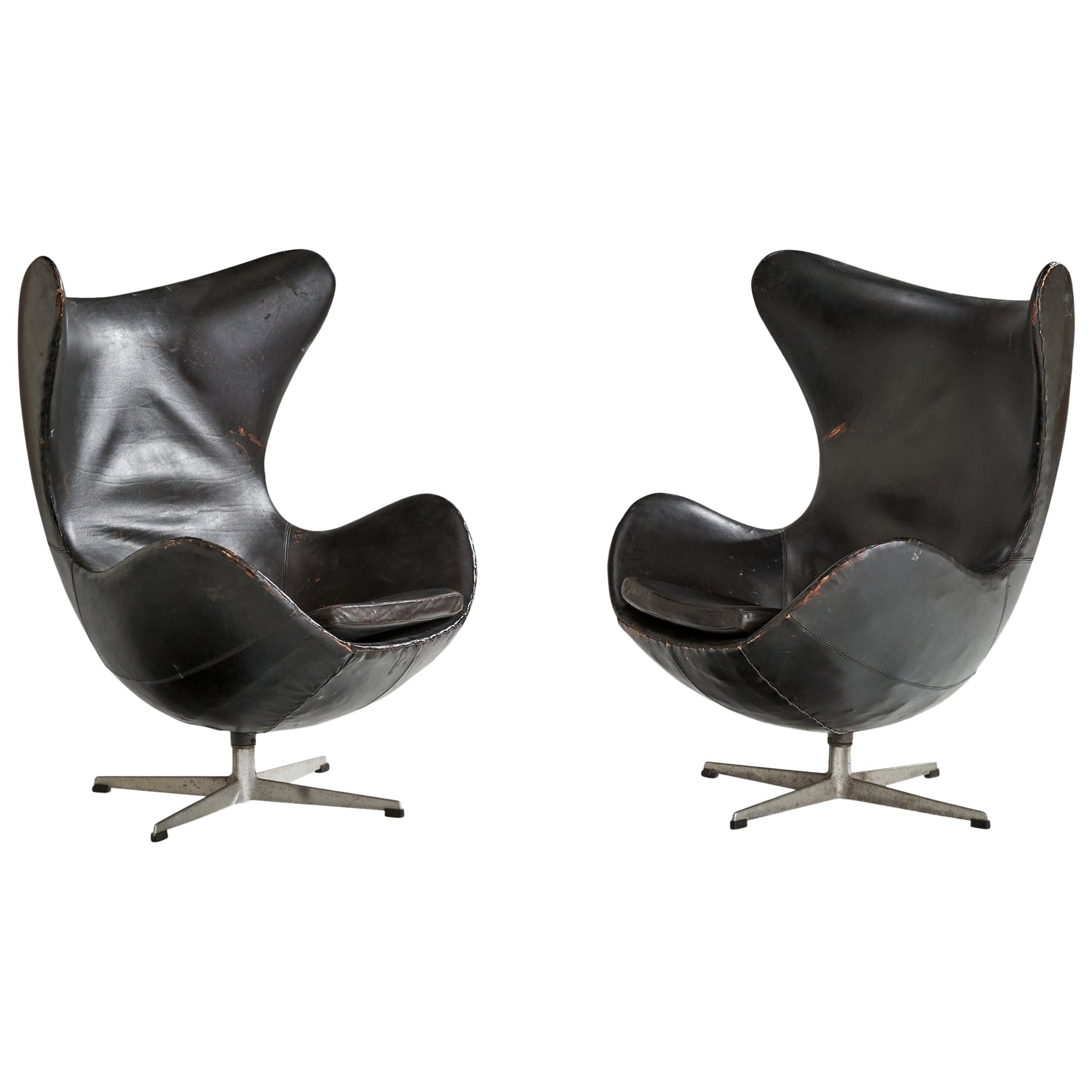 Arne Jacobsen, "Egg" Lounge Chairs, Leather, Steel, Denmark, 1958 For Sale