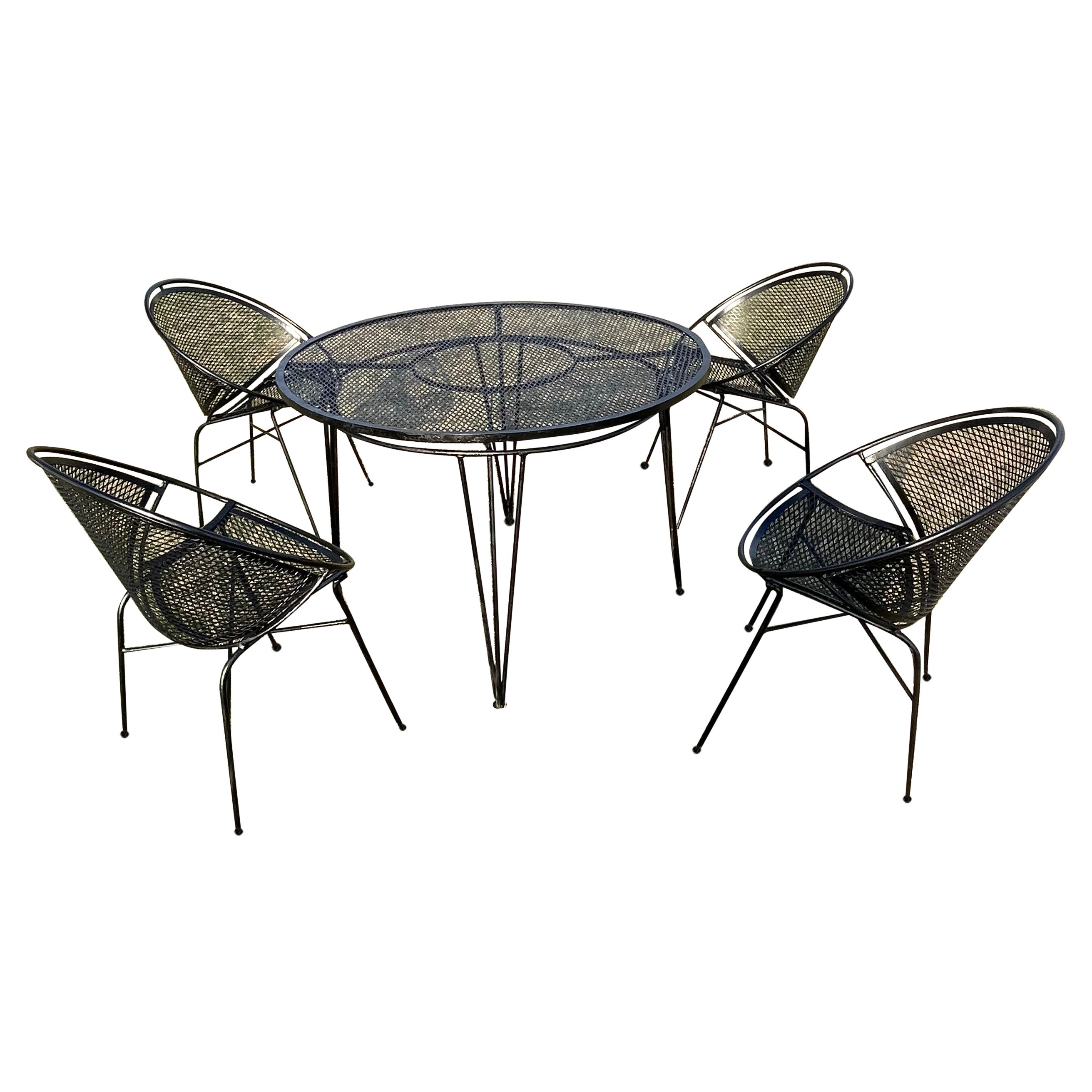 Ensemble de salle à manger d'extérieur Mid Century Salterini Radar en vente