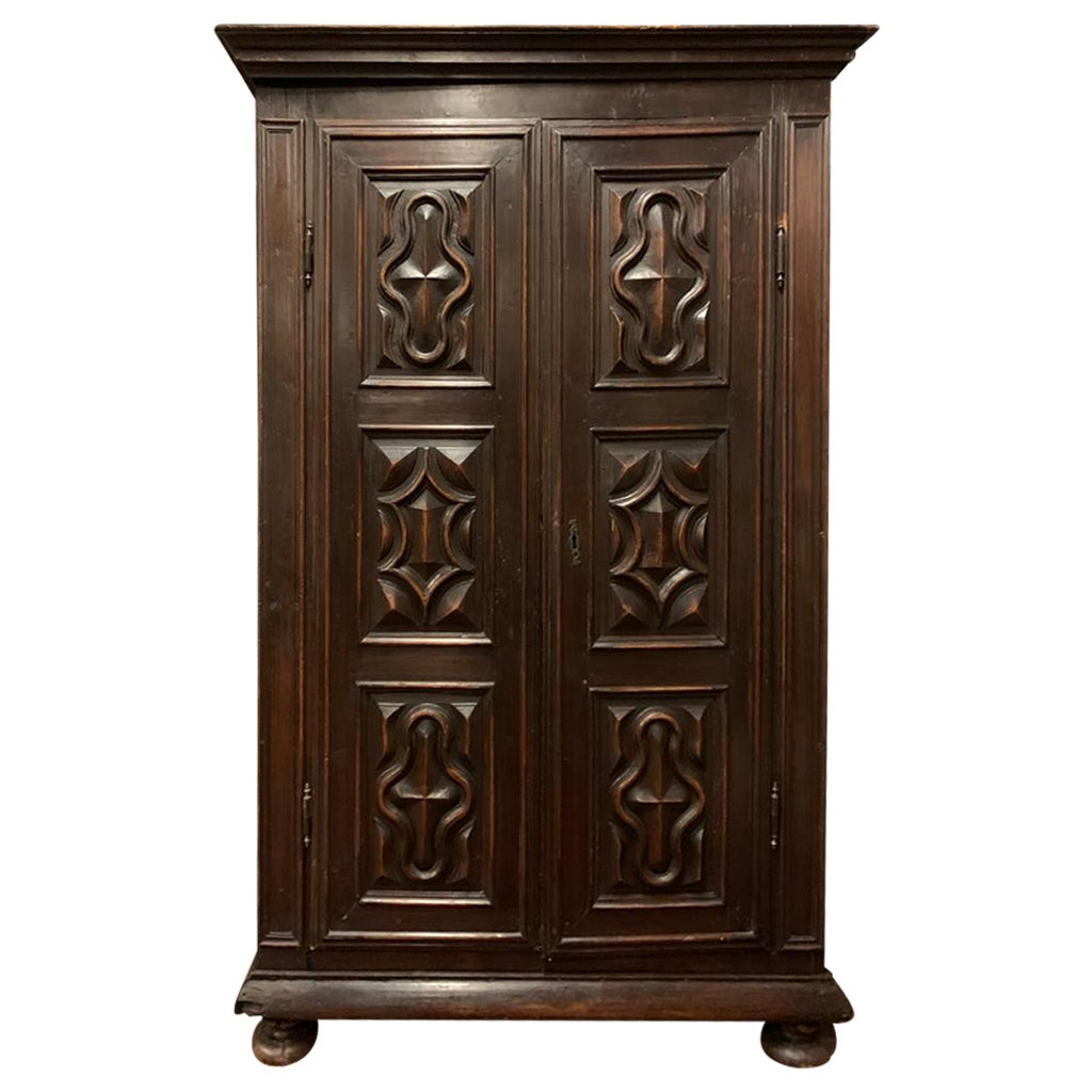 Armario de madera de álamo, dos puertas con seis paneles tallados en forma de rombo, Italia