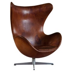 Retro Leather Egg Chair by Arne Jacobsen